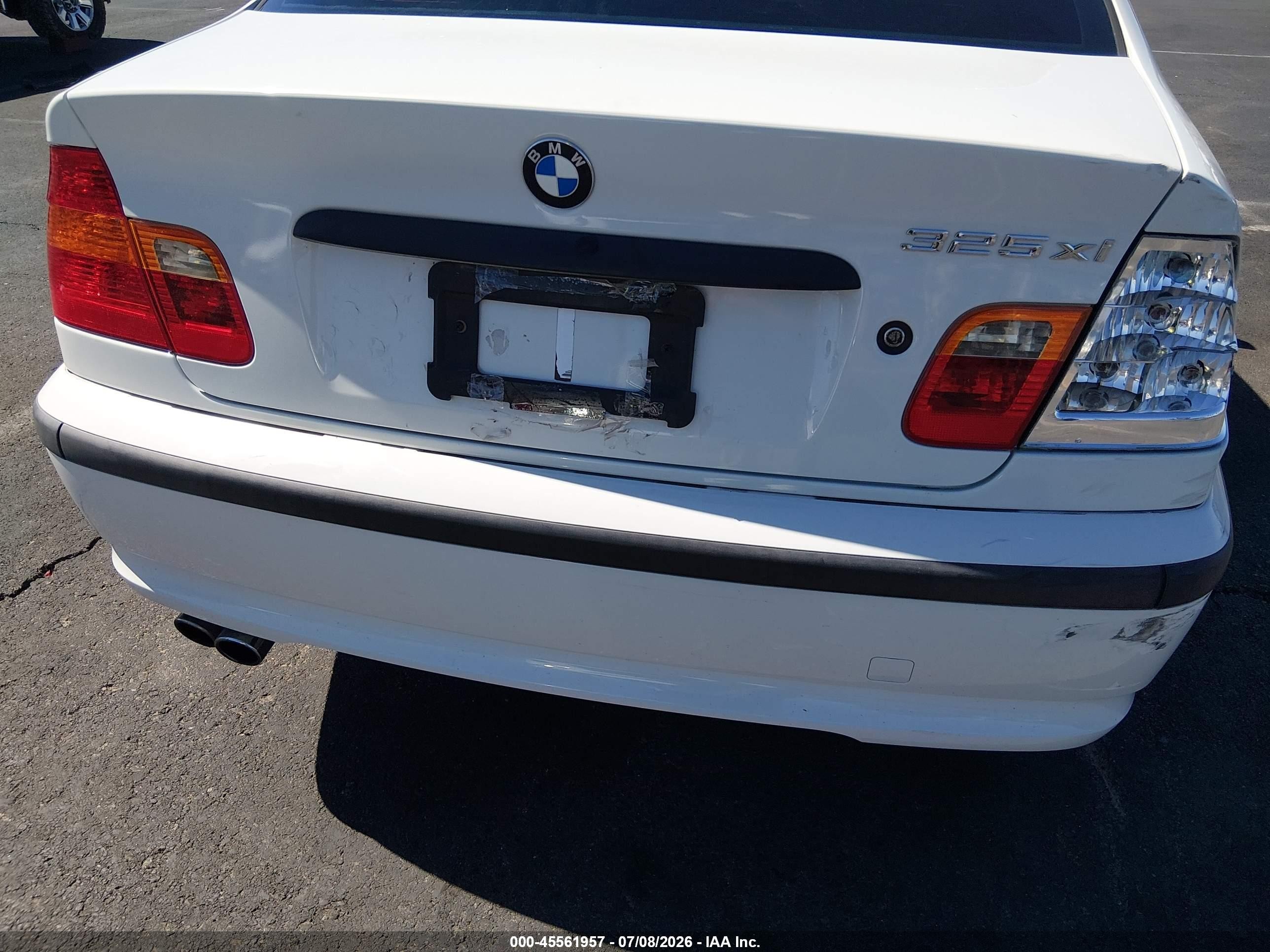 2005 Bmw 325xi White vin: WBAEU33495PR16195