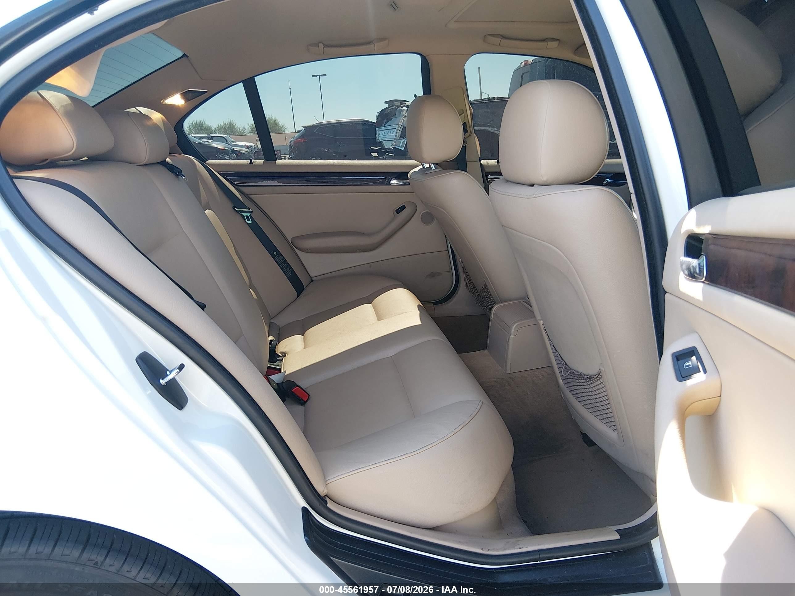2005 Bmw 325xi White vin: WBAEU33495PR16195