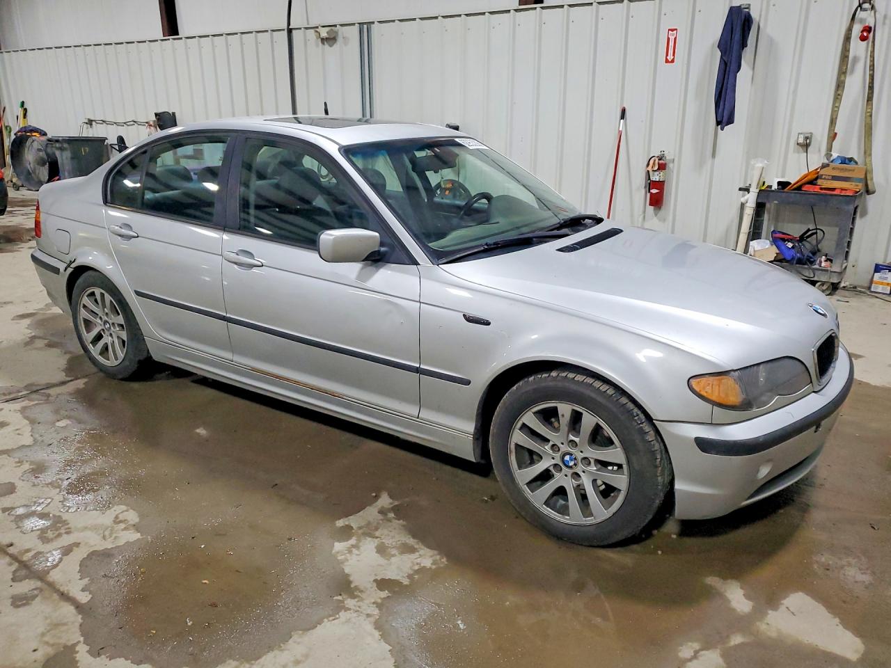 2003 Bmw 325 Xi Silver vin: WBAEU334X3PF59450