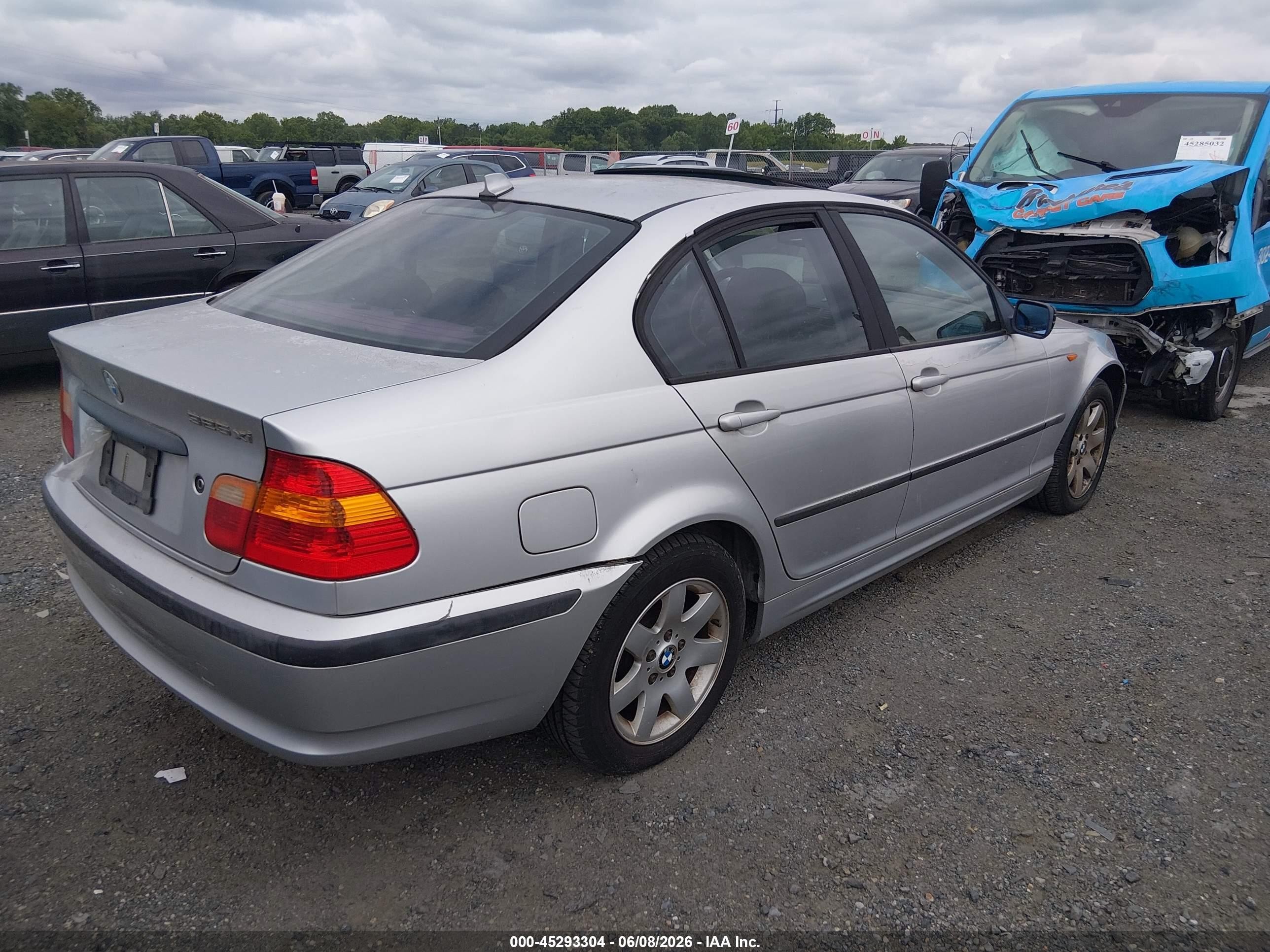 2004 Bmw 325xi   Серебряный vin: WBAEU334X4PM61095
