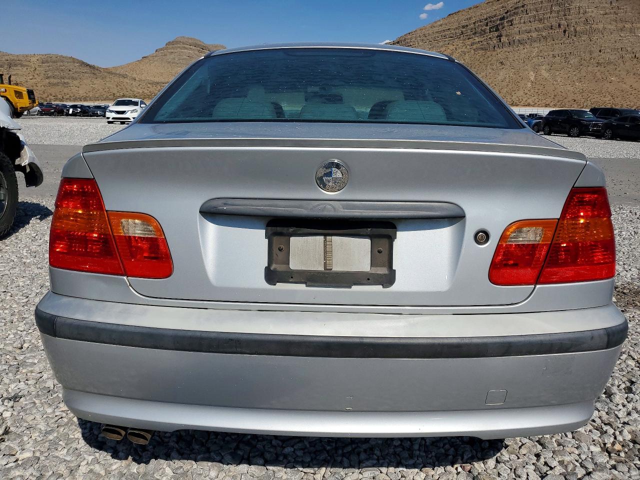 2004 Bmw 325 I Silver vin: WBAEV33404KR32424