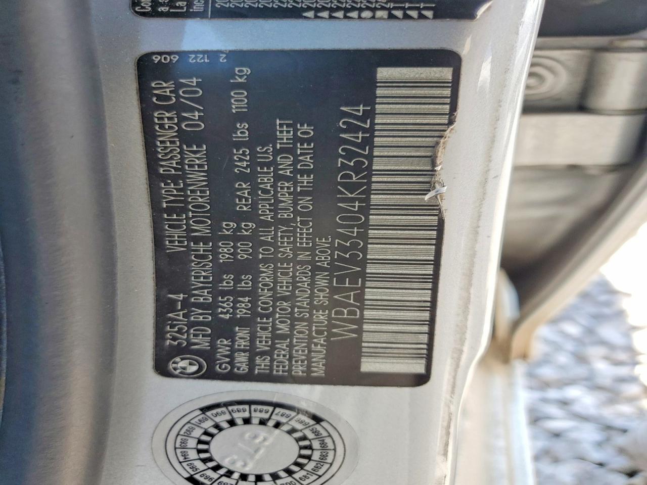 2004 Bmw 325 I Silver vin: WBAEV33404KR32424