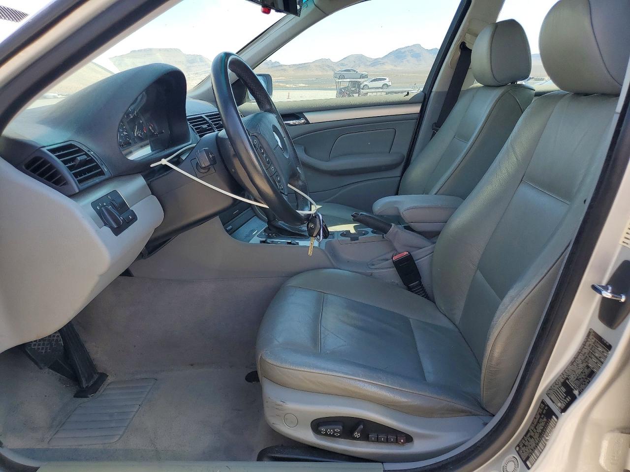 2004 Bmw 325 I Silver vin: WBAEV33404KR32424