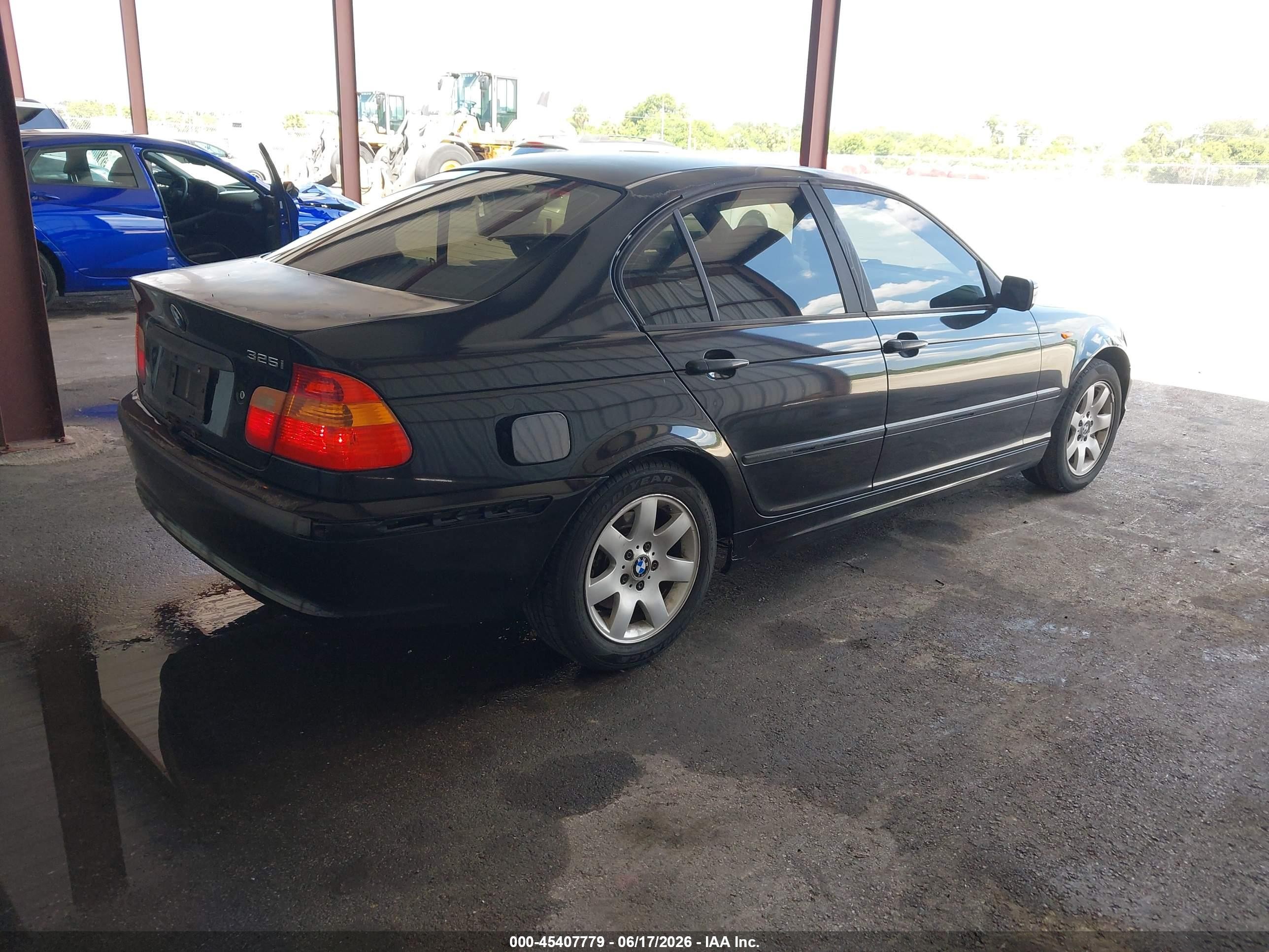 2005 Bmw 325i   Black vin: WBAEV33405KW16765