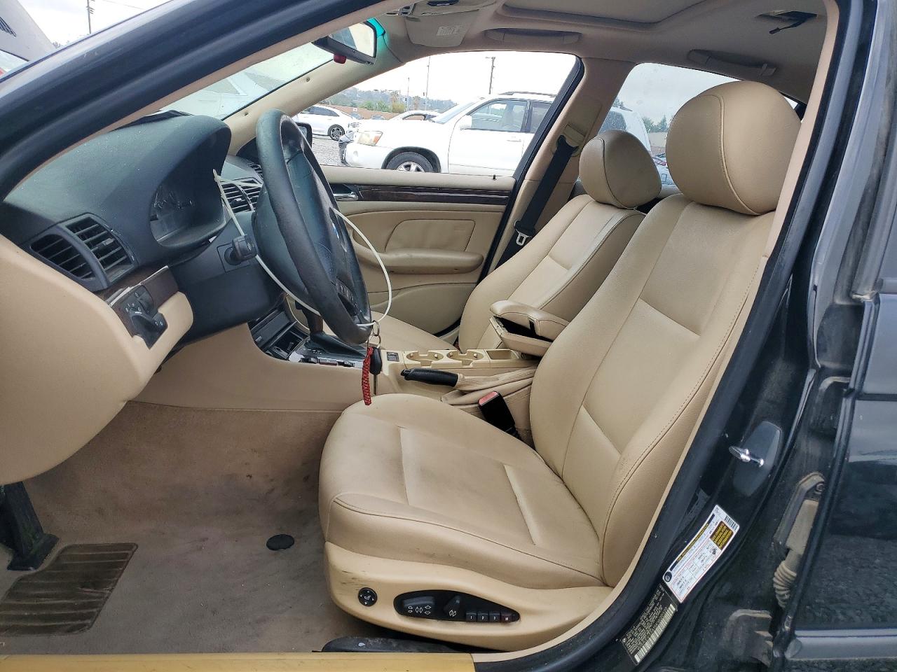 2005 Bmw 325 I Черный vin: WBAEV33415KW20520