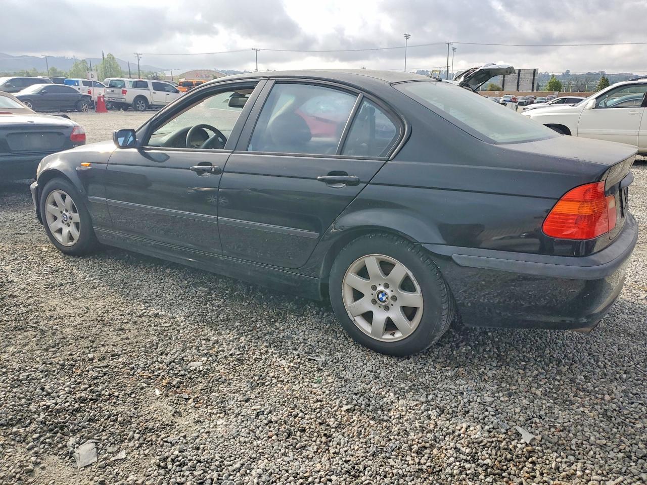 2005 Bmw 325 I Черный vin: WBAEV33415KW20520