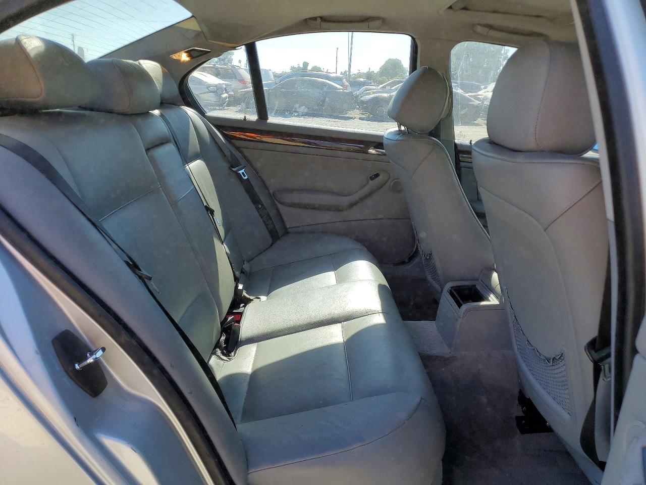 2004 Bmw 325 I Silver vin: WBAEV33424KR31405