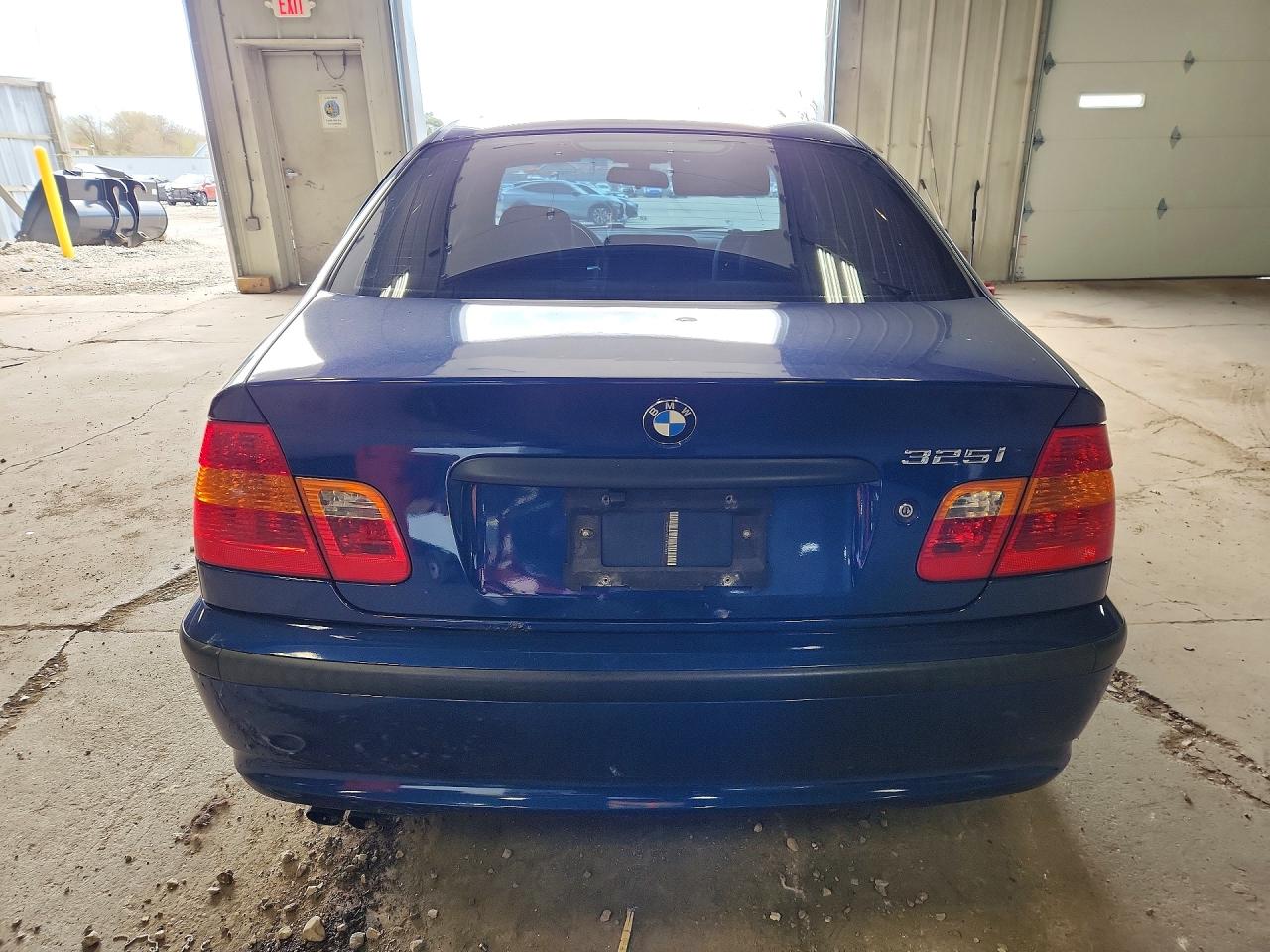 2005 Bmw 325 I Blue vin: WBAEV33425KW17481