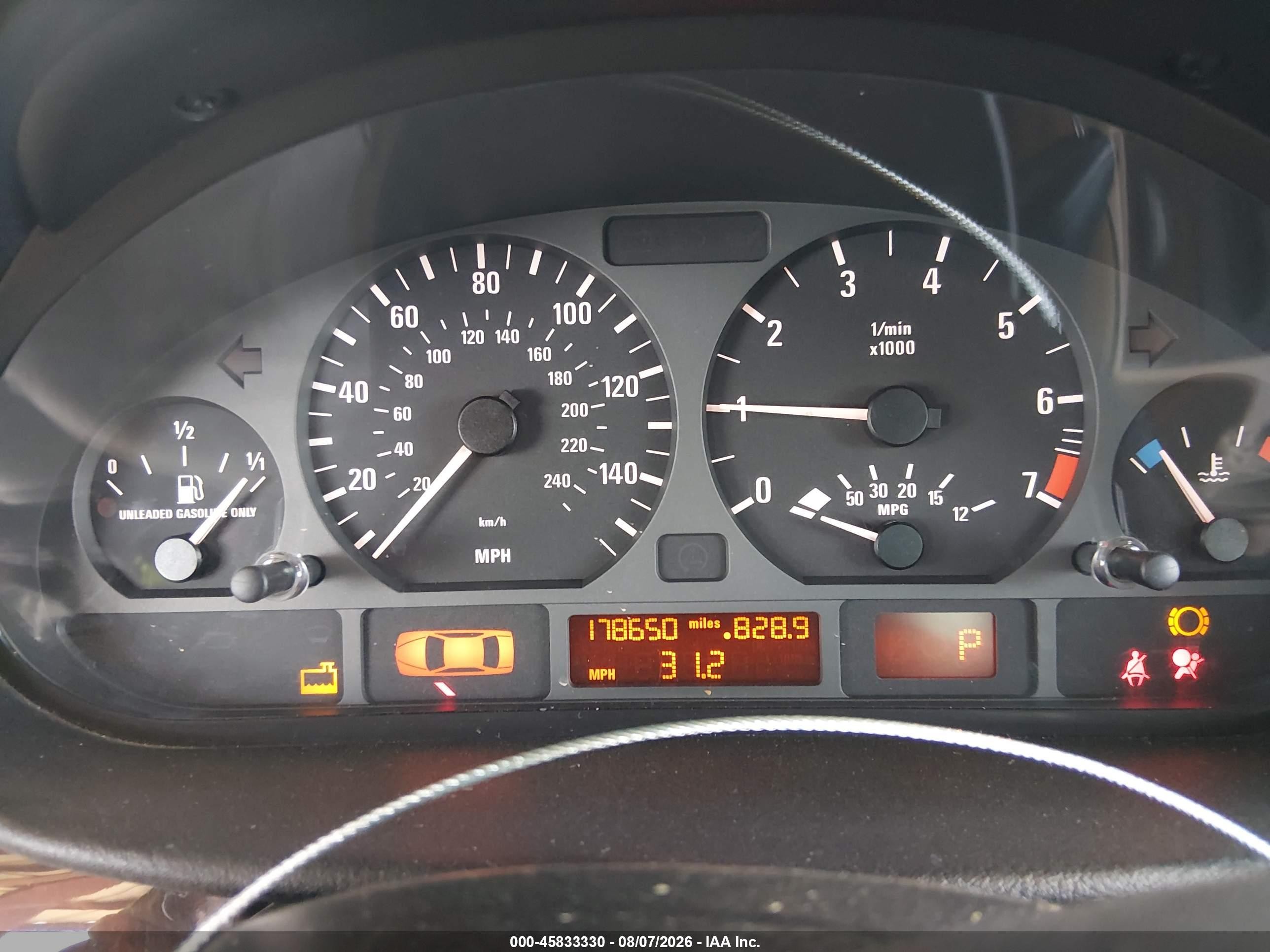 2005 Bmw 325i   Белый vin: WBAEV33425KW18923