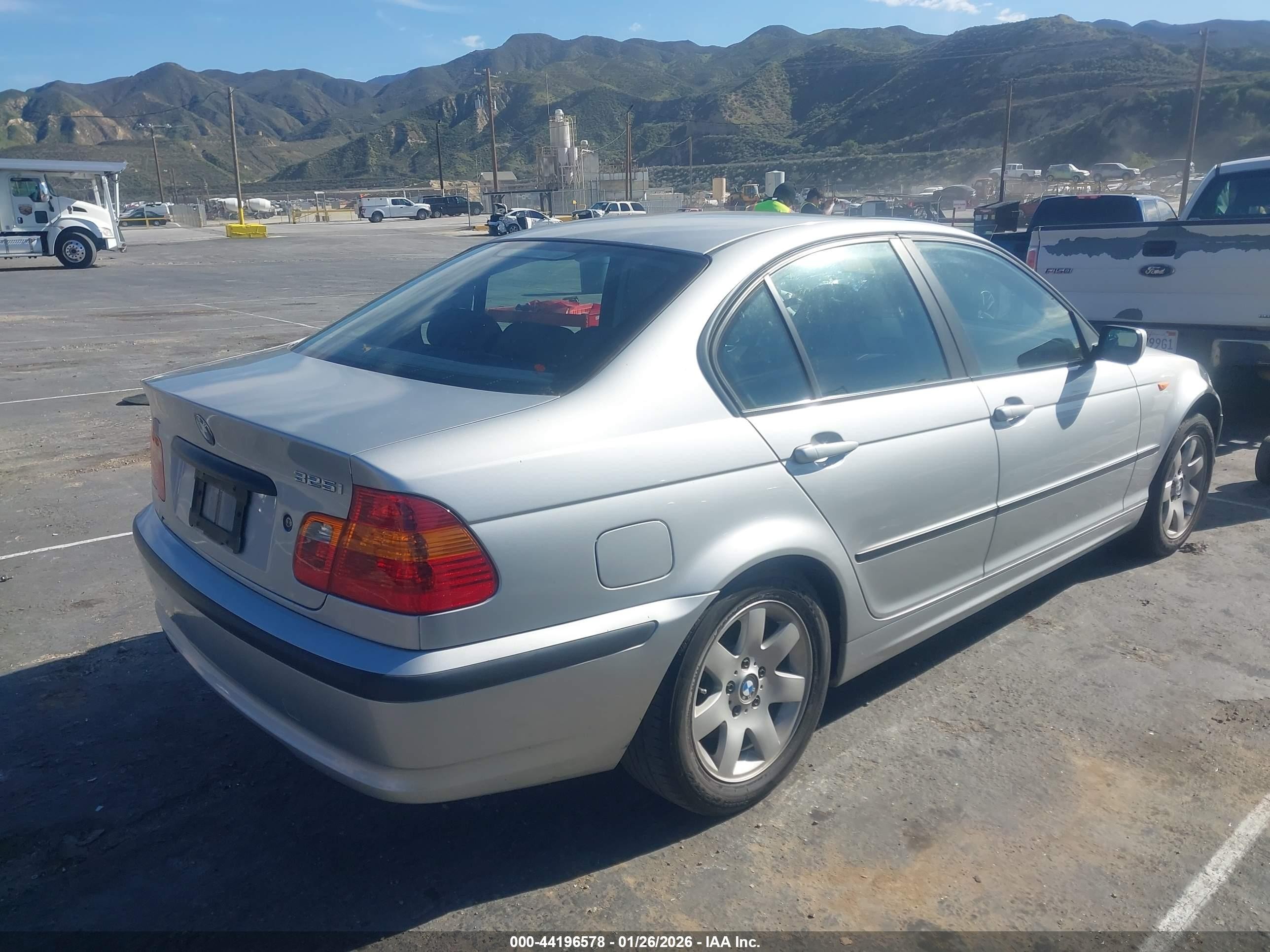 2004 Bmw 325i   Gray vin: WBAEV33434KR30439