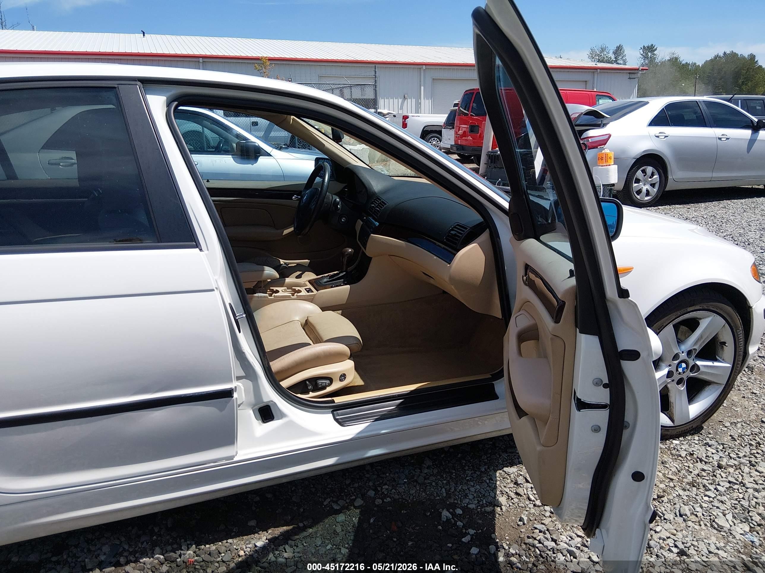 2005 Bmw 325i   White vin: WBAEV33455KW18057