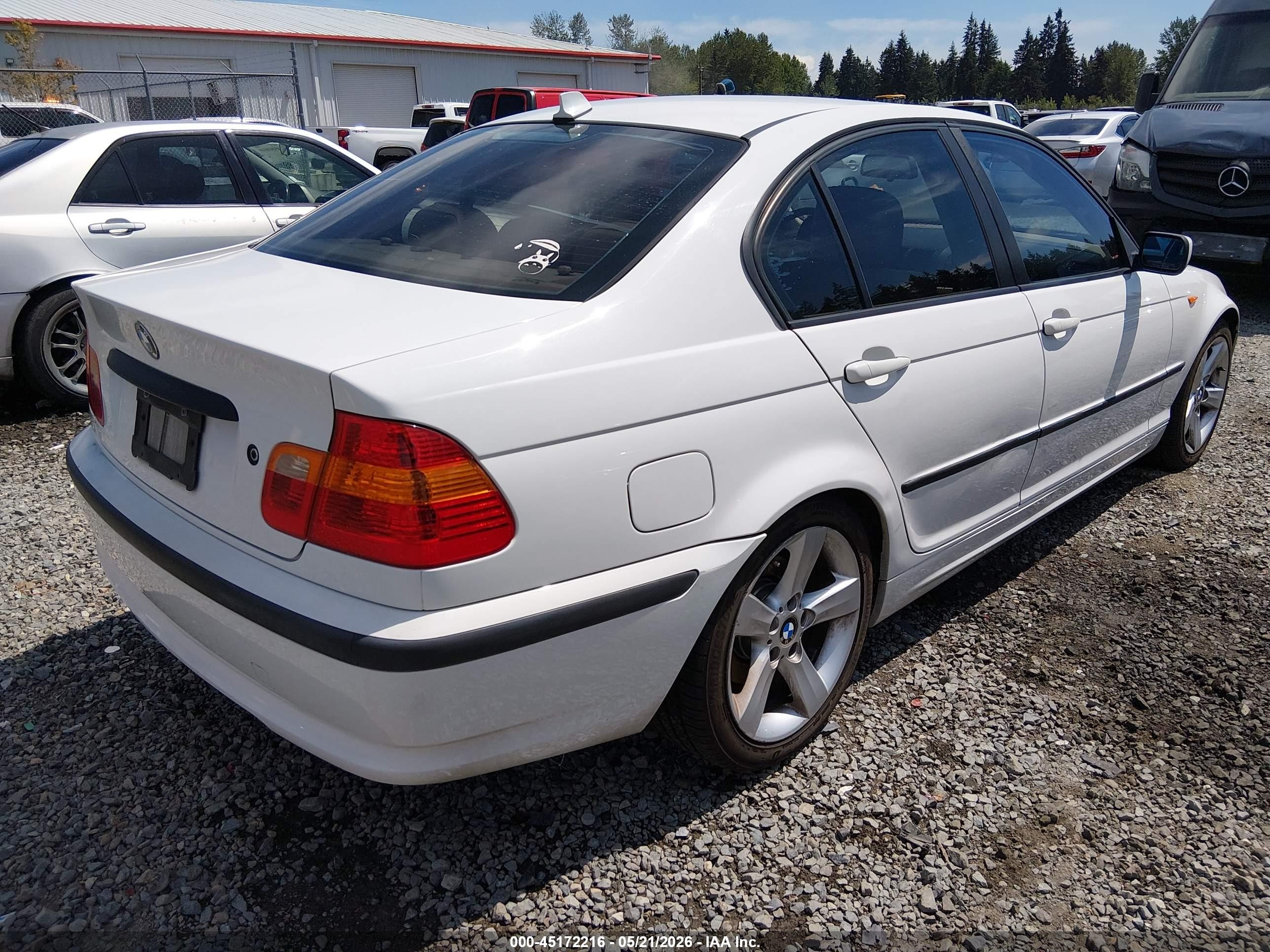 2005 Bmw 325i   White vin: WBAEV33455KW18057