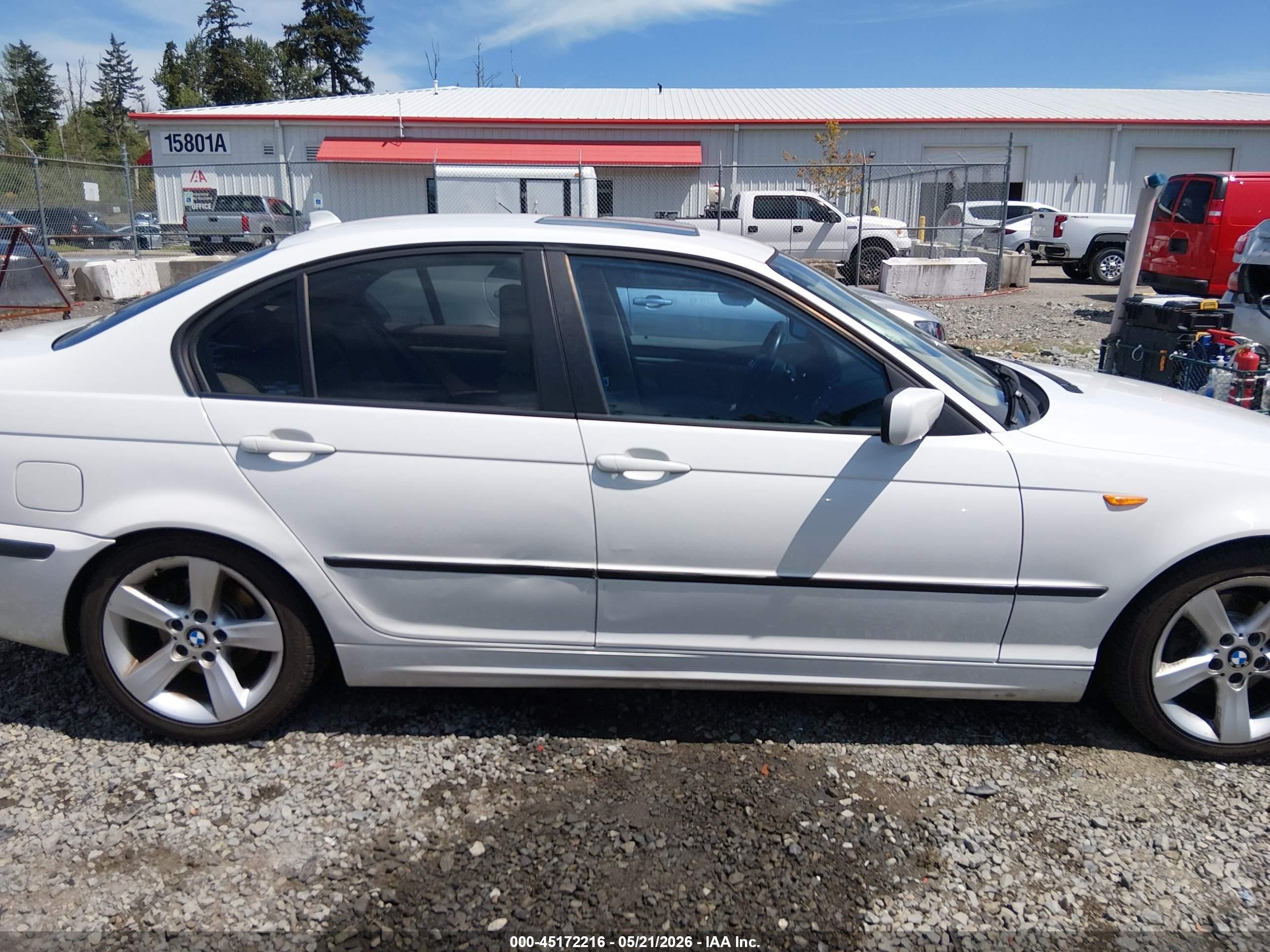 2005 Bmw 325i   White vin: WBAEV33455KW18057