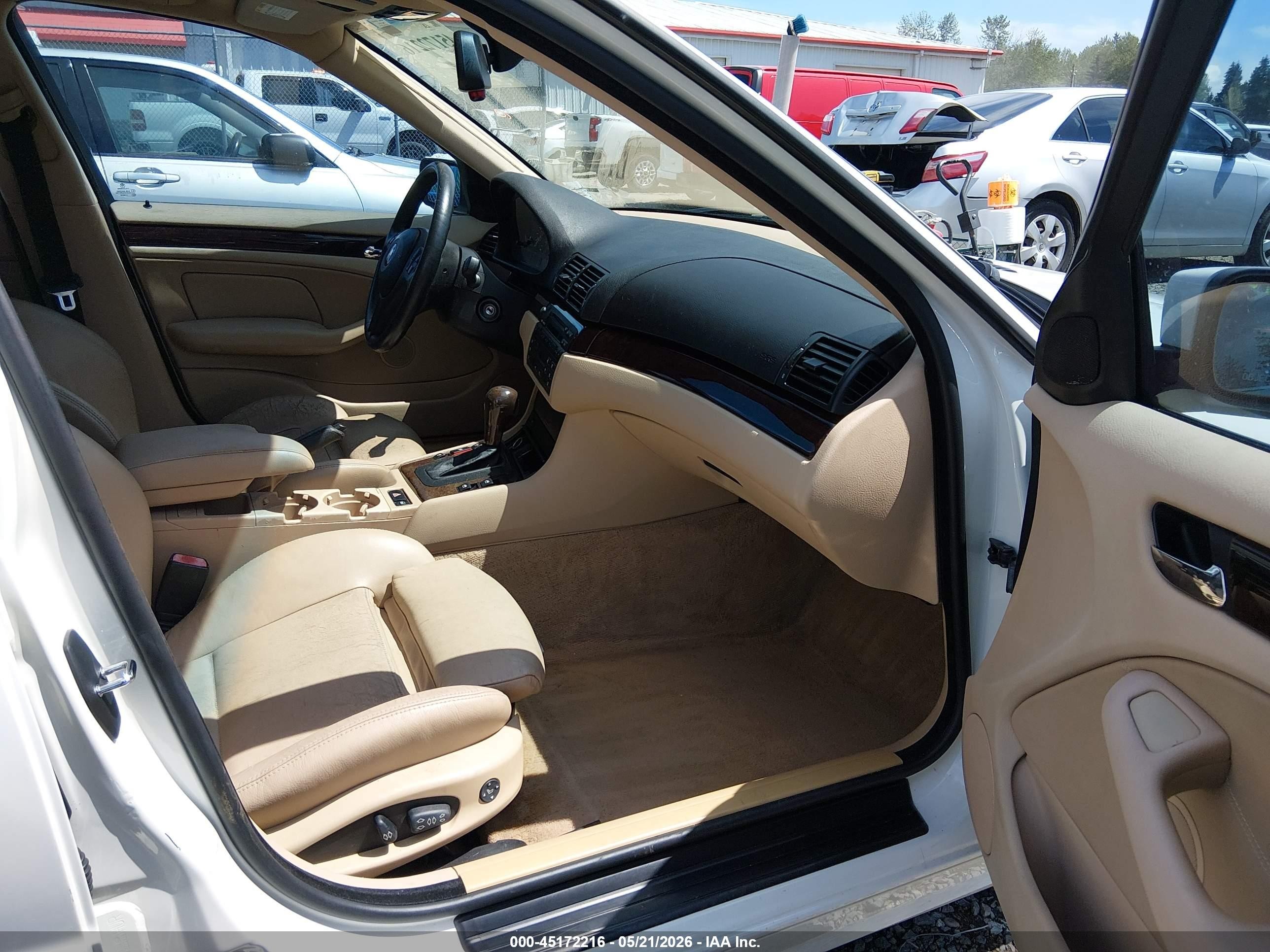 2005 Bmw 325i   White vin: WBAEV33455KW18057