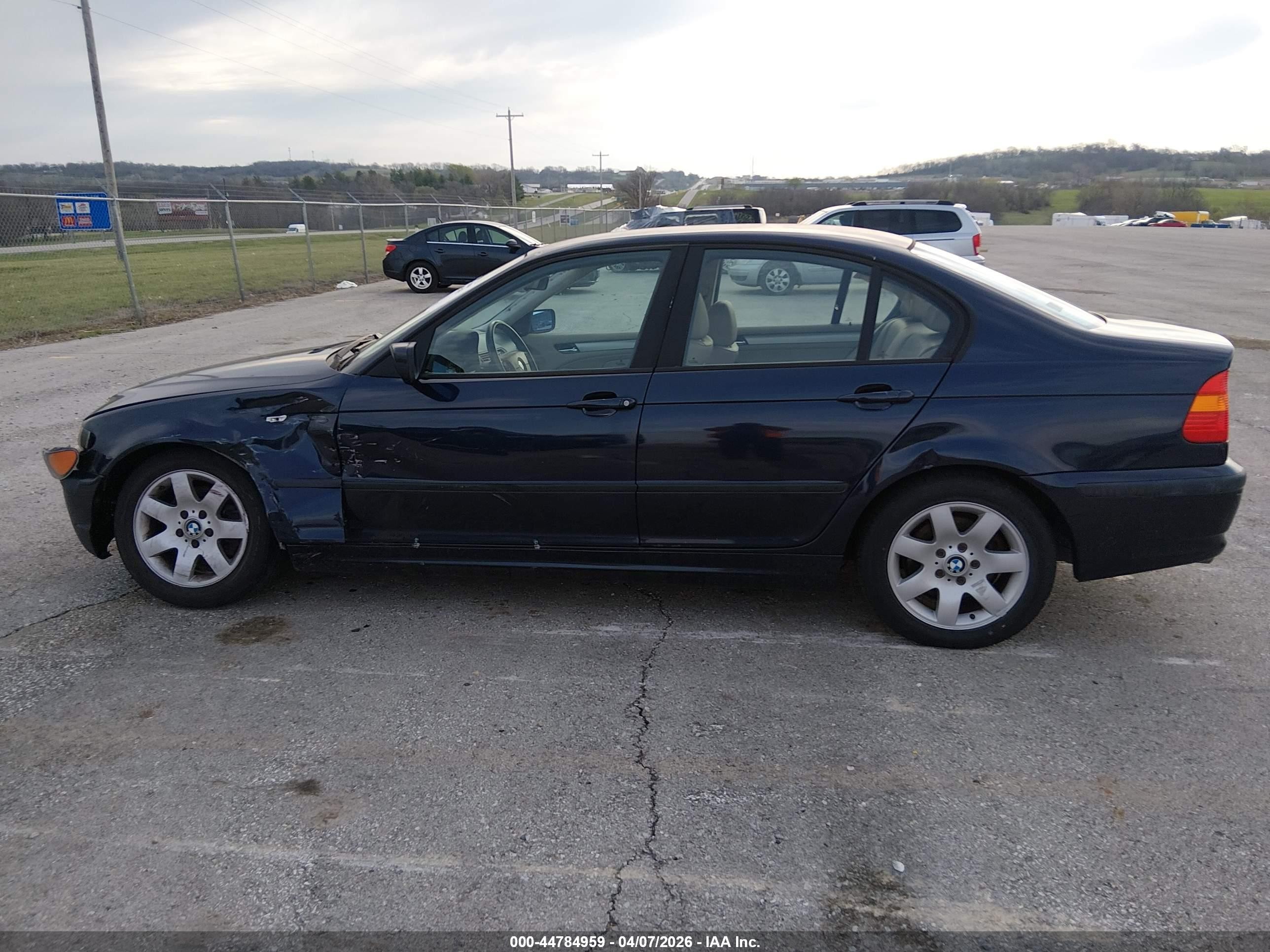 2002 Bmw 325i   Синий vin: WBAEV33462KL77931