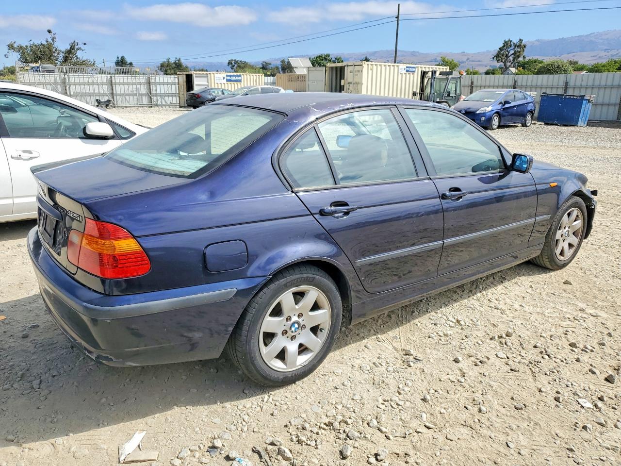 2002 Bmw 325 I Blue vin: WBAEV33472KL68736