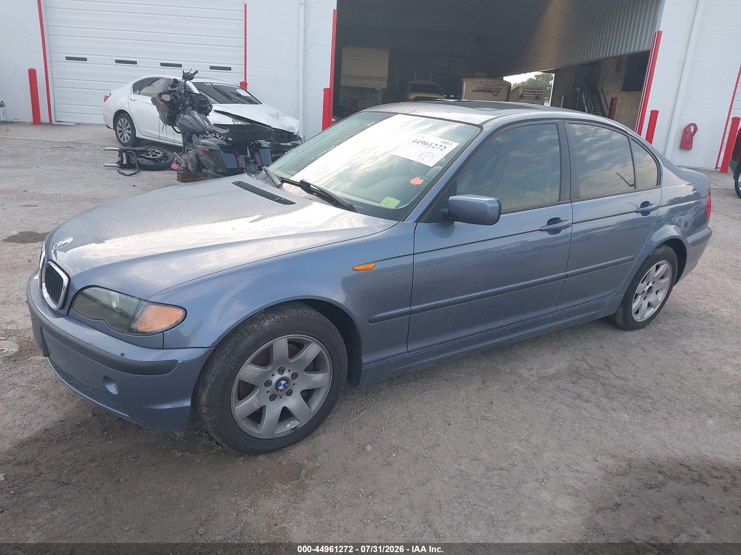 2005 Bmw 325i   Blue vin: WBAEV33495KW19938