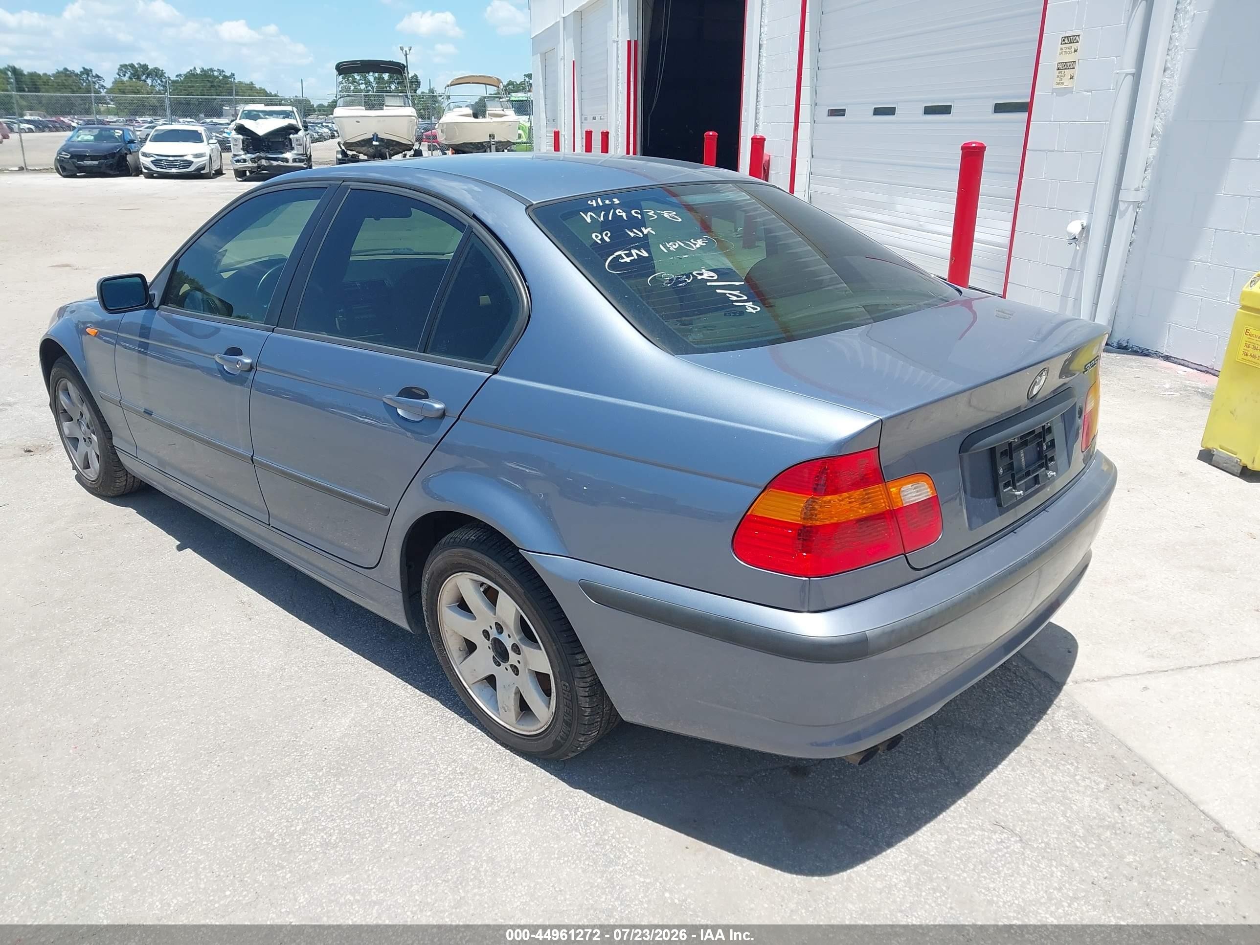 2005 Bmw 325i   Blue vin: WBAEV33495KW19938