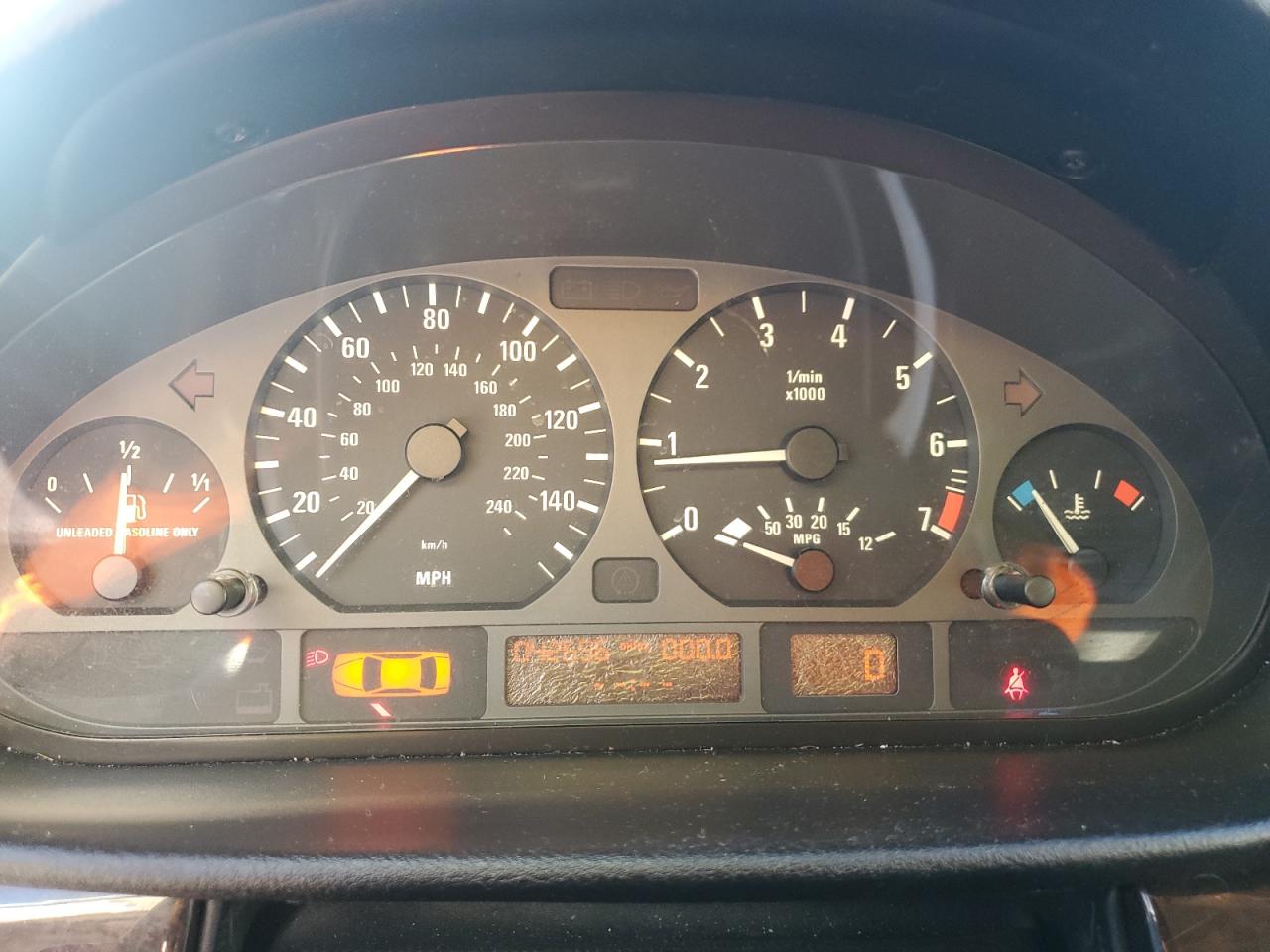 2004 Bmw 325 I Серебряный vin: WBAEV334X4KR32754