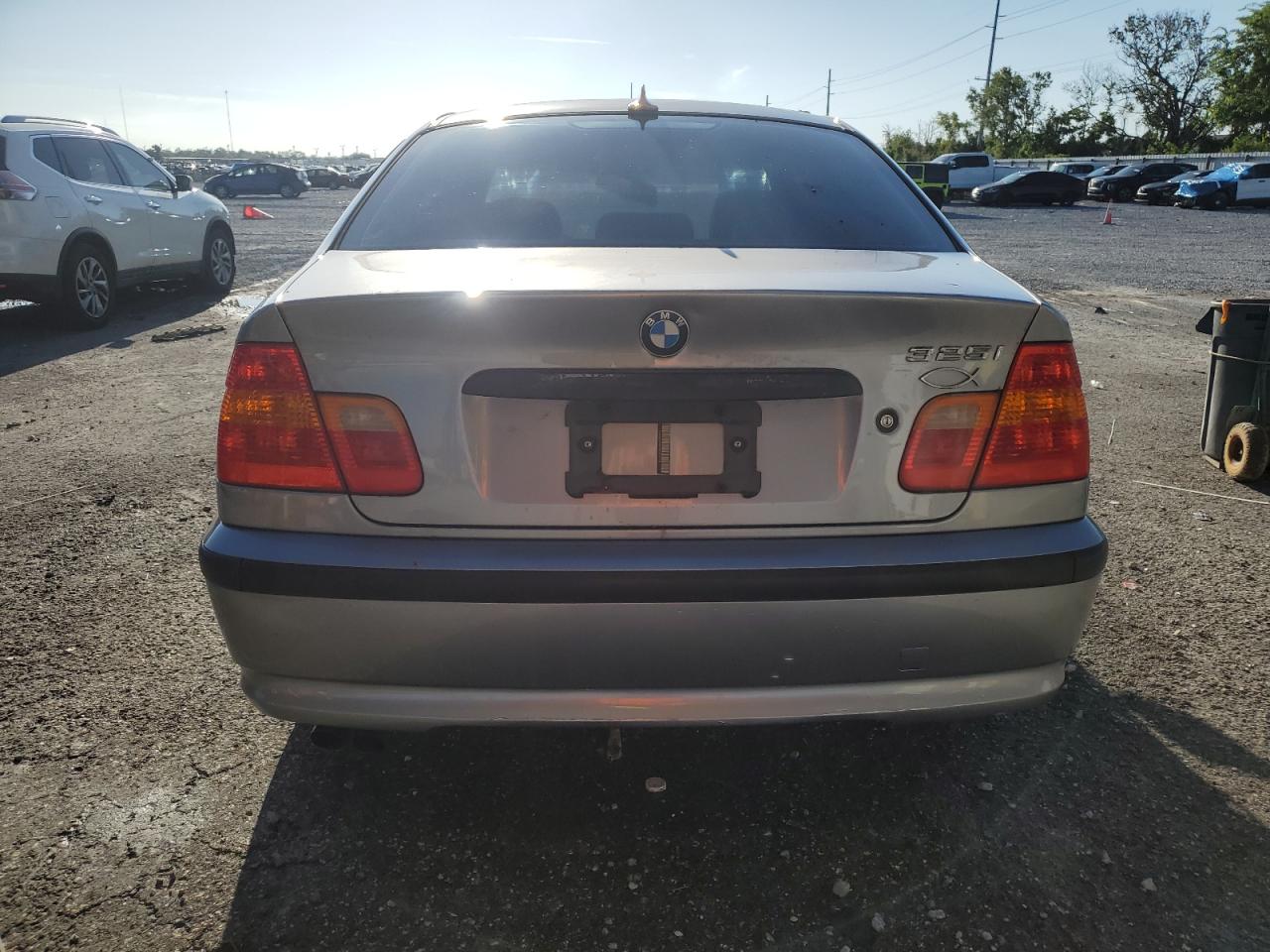 2004 Bmw 325 I Серебряный vin: WBAEV334X4KR32754