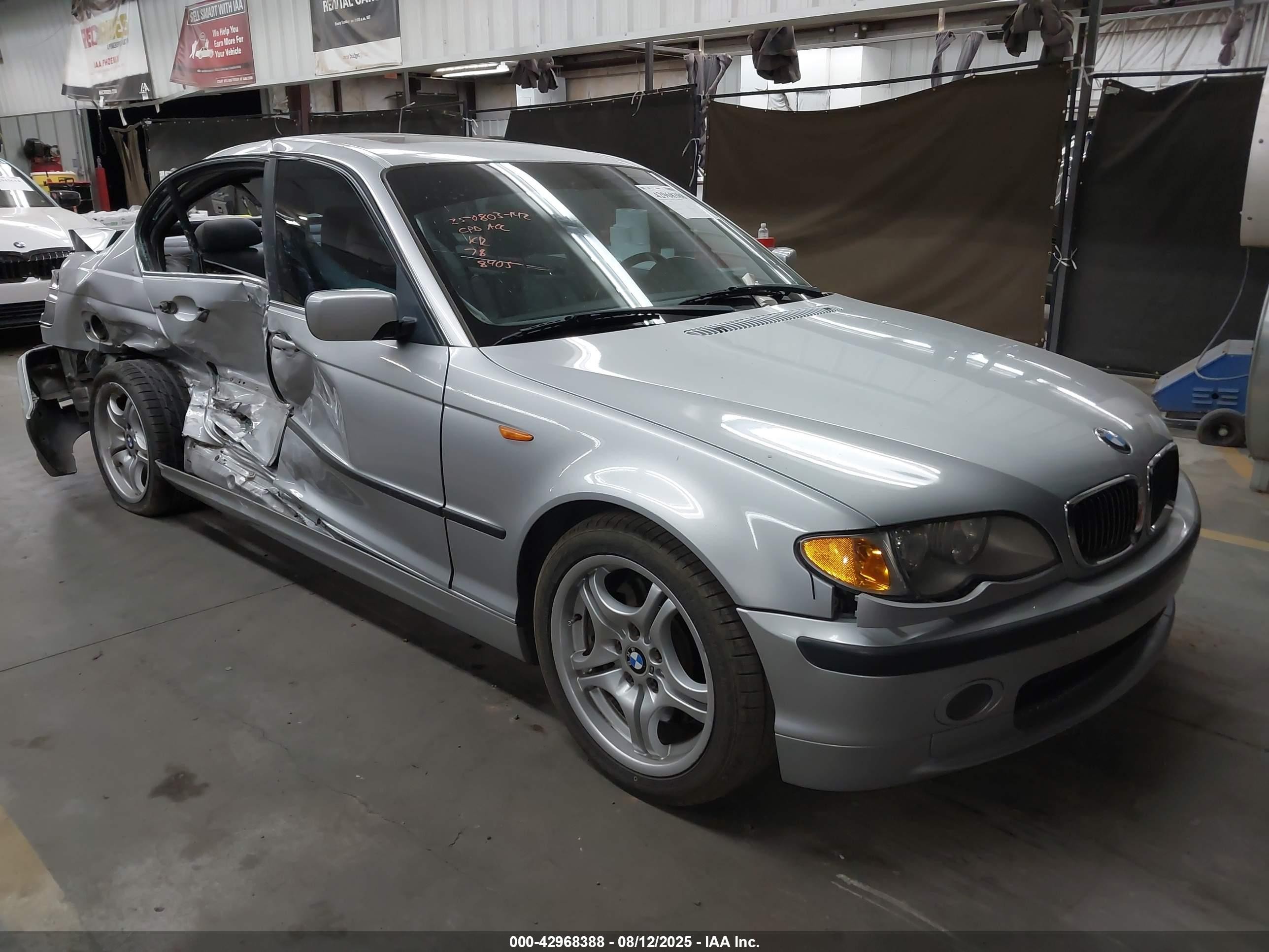 WBAEV53402KM18405