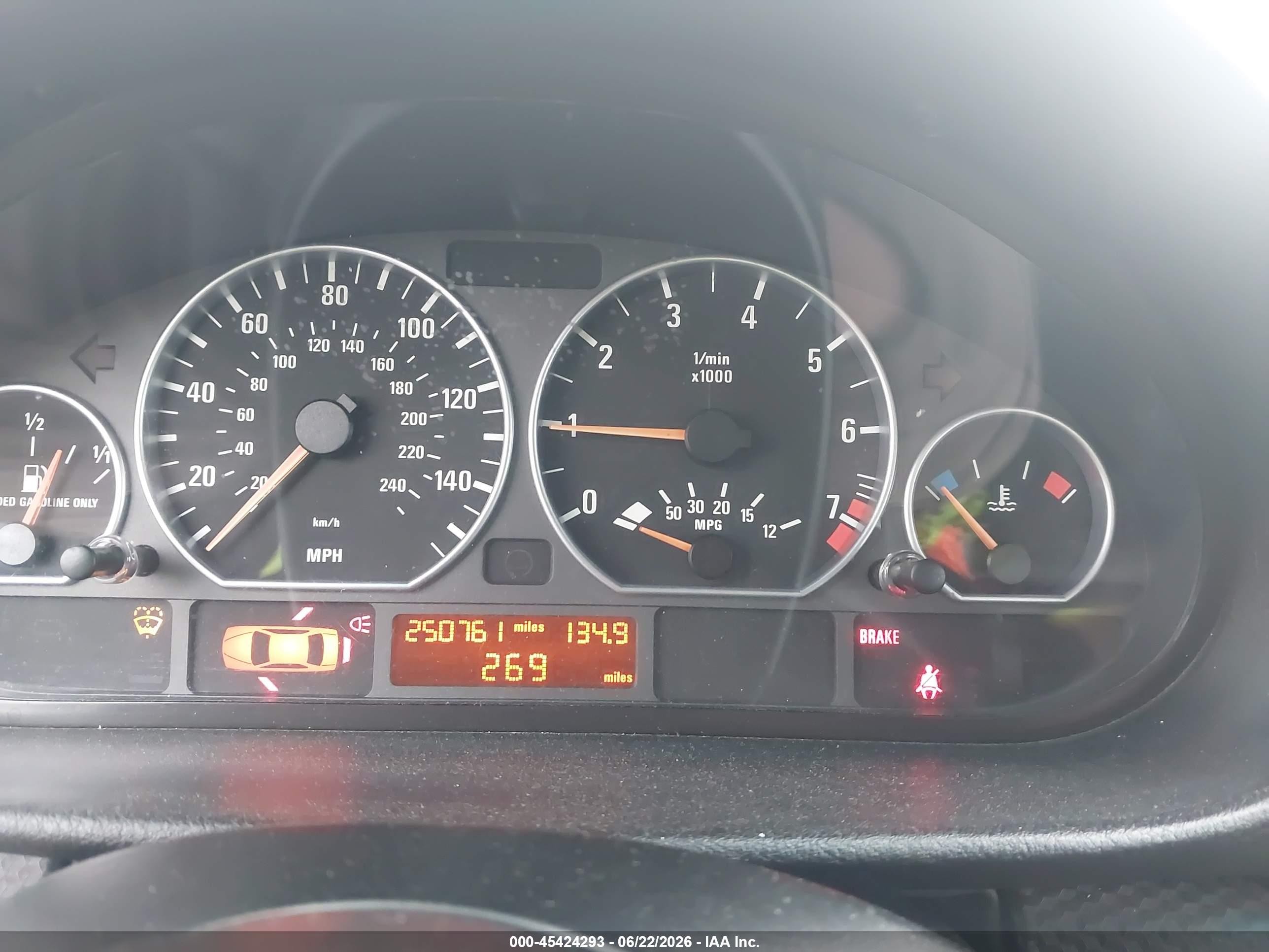 2005 Bmw 330i   Blue vin: WBAEV53405KM08400