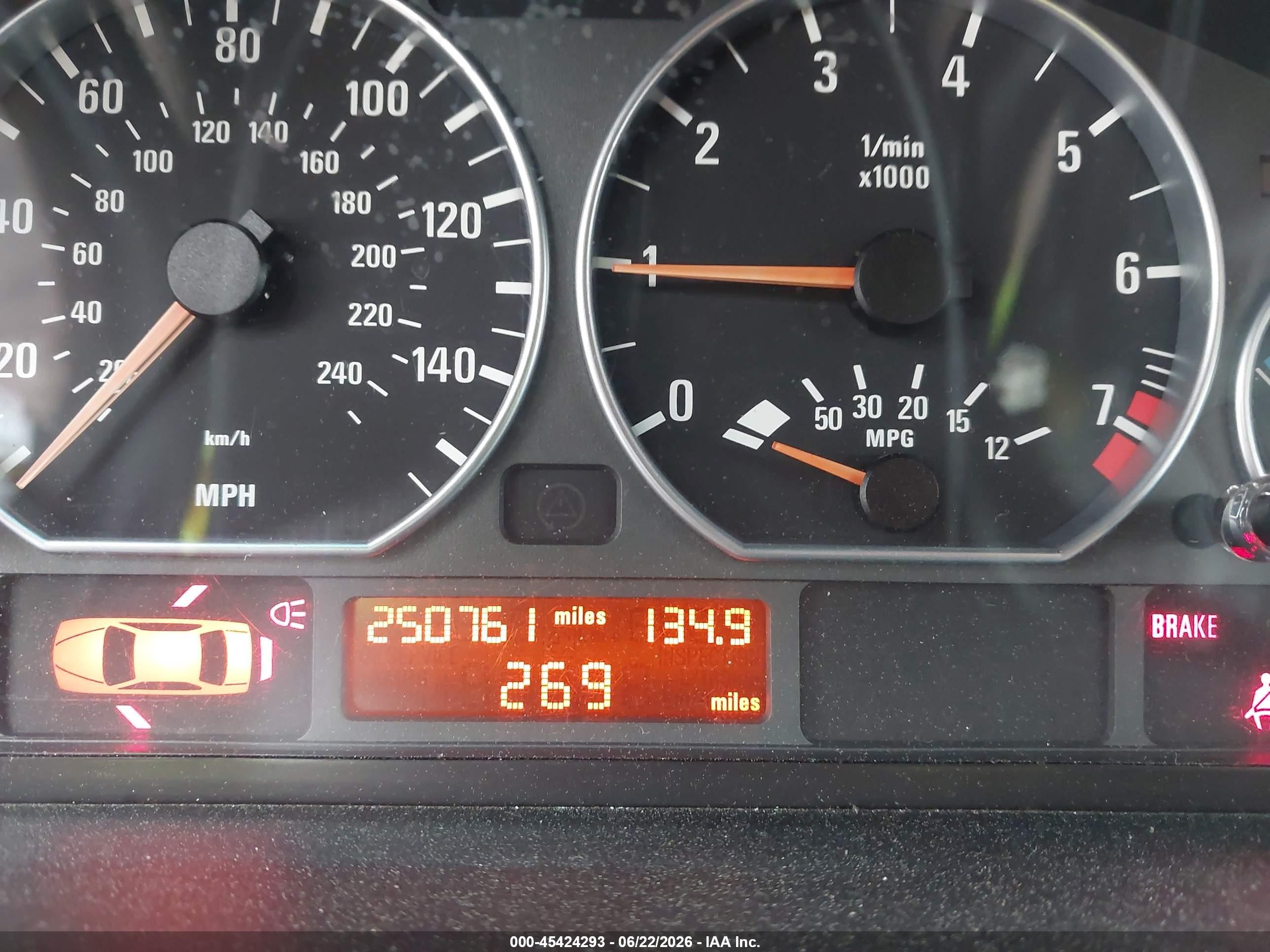 2005 Bmw 330i   Blue vin: WBAEV53405KM08400