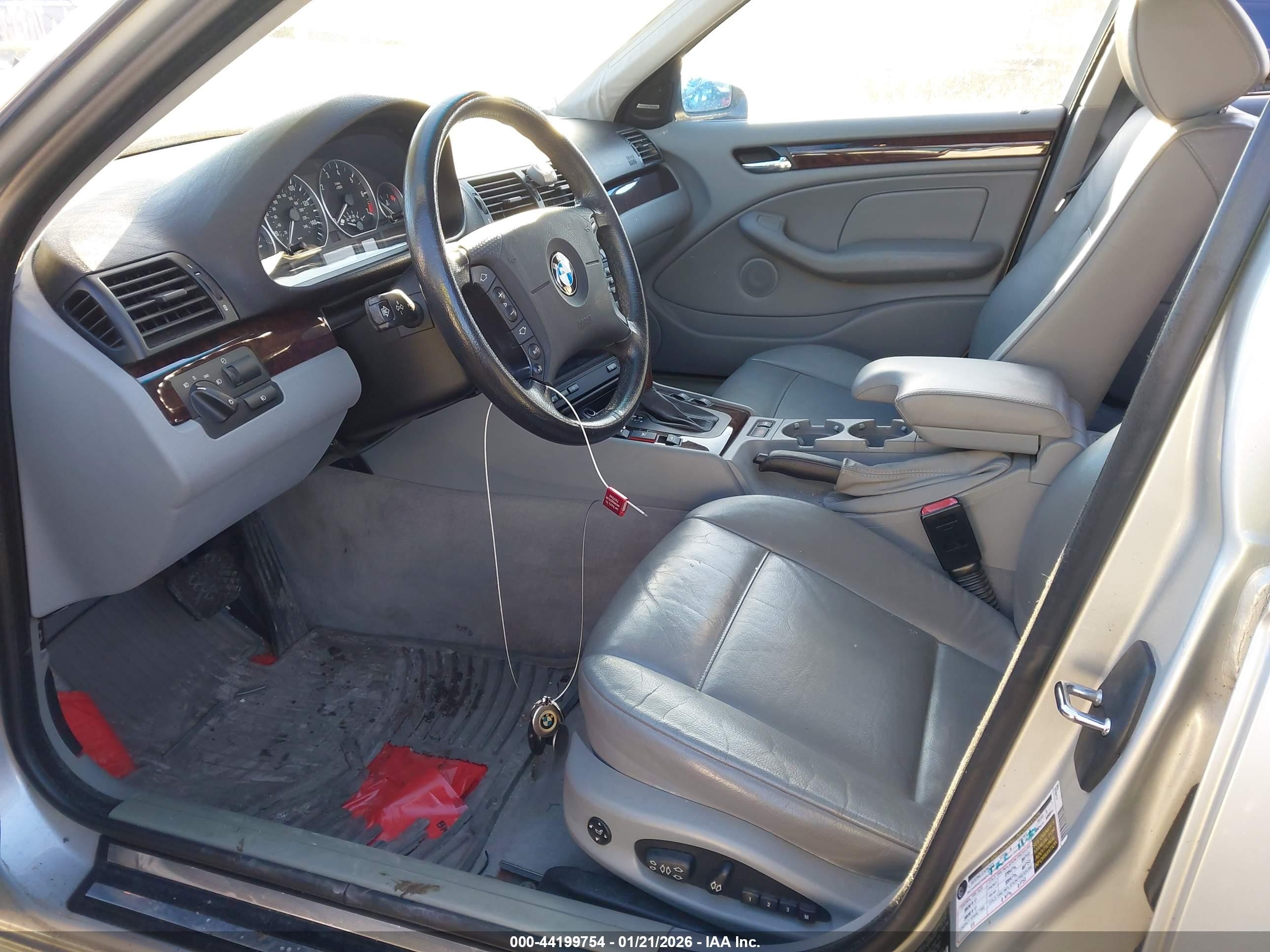 2005 Bmw 330i   Silver vin: WBAEV53405KM41591