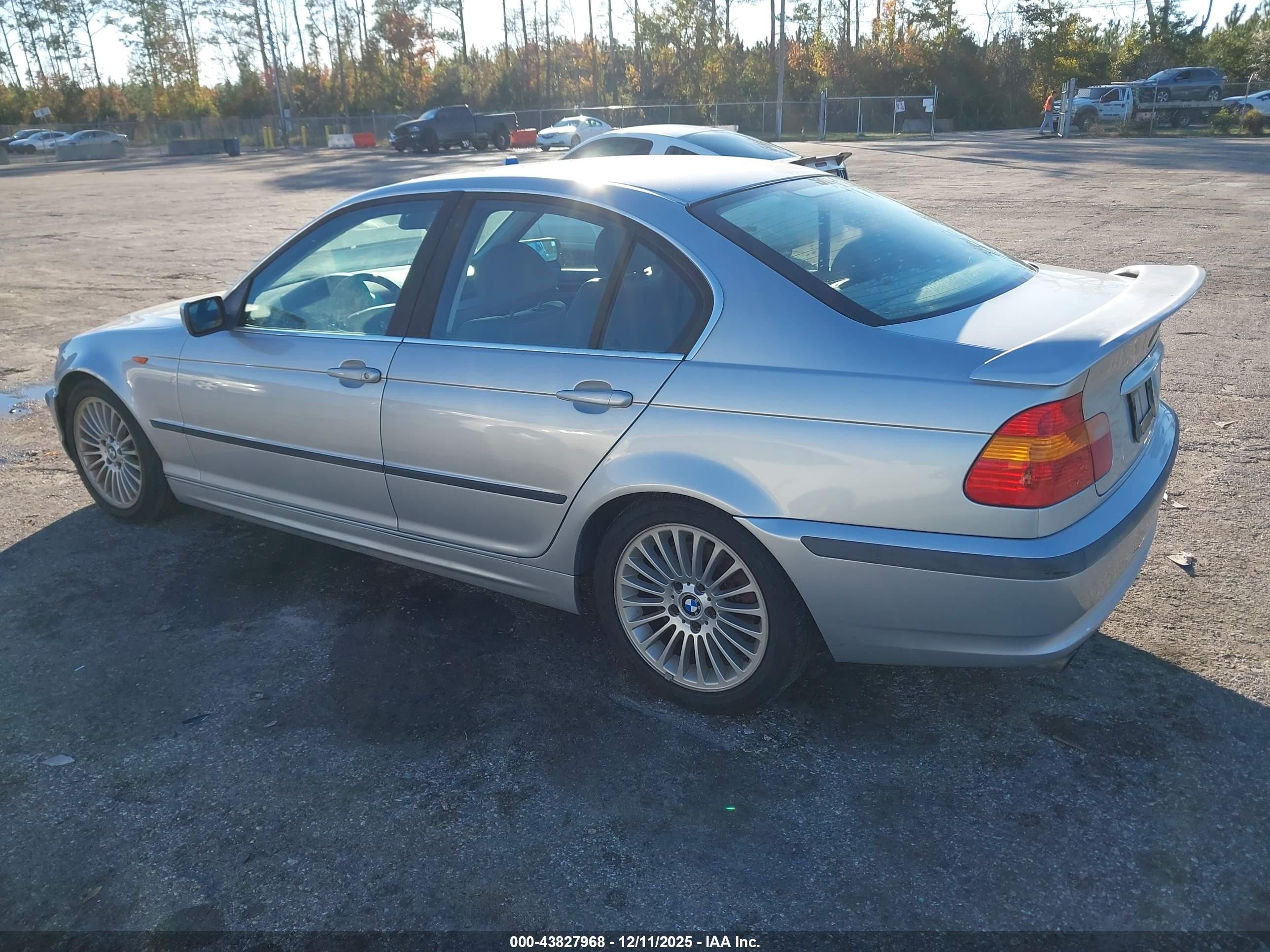 2002 Bmw 330i   Silver vin: WBAEV53422KM22696