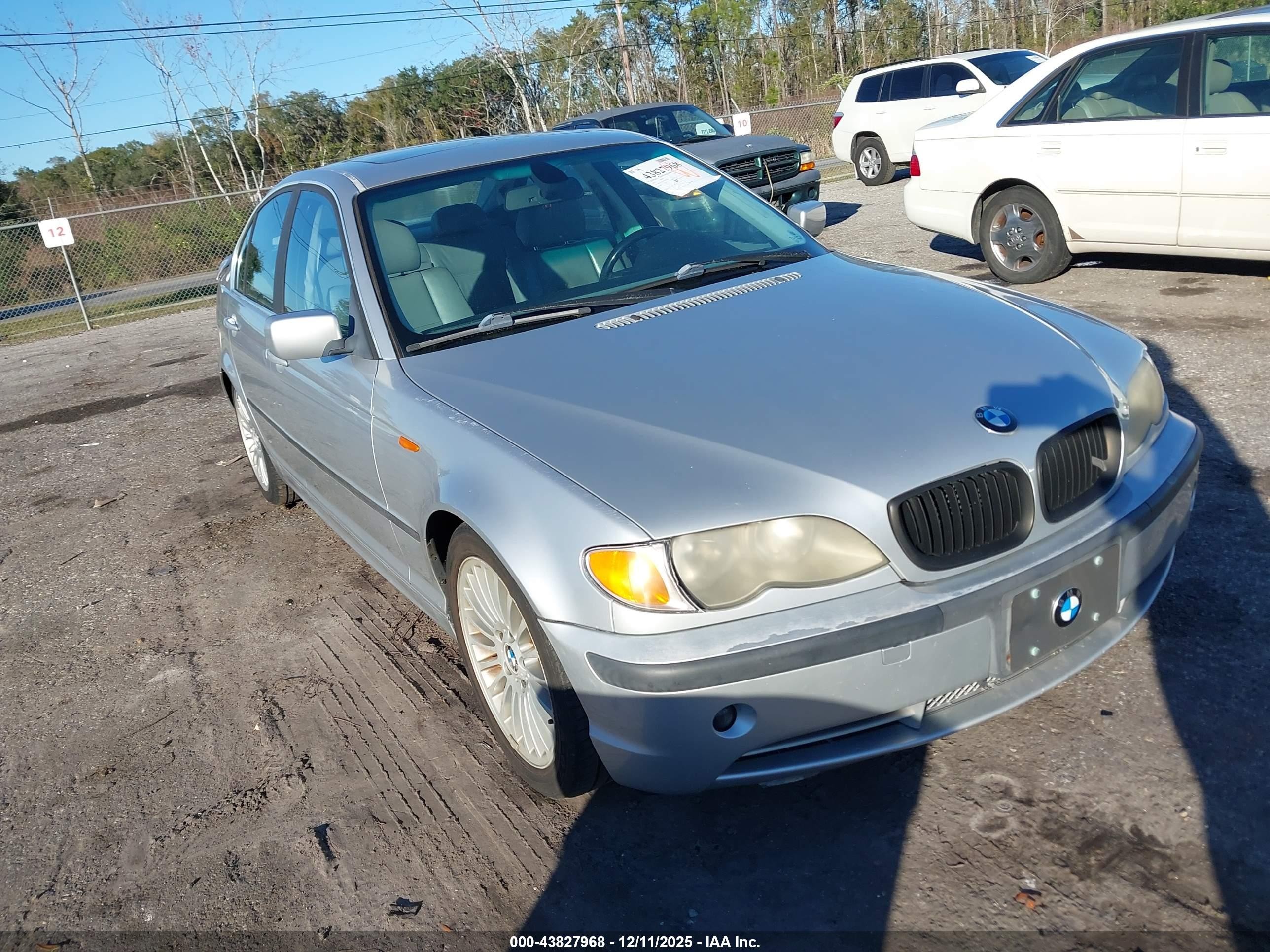 2002 Bmw 330i   Silver vin: WBAEV53422KM22696