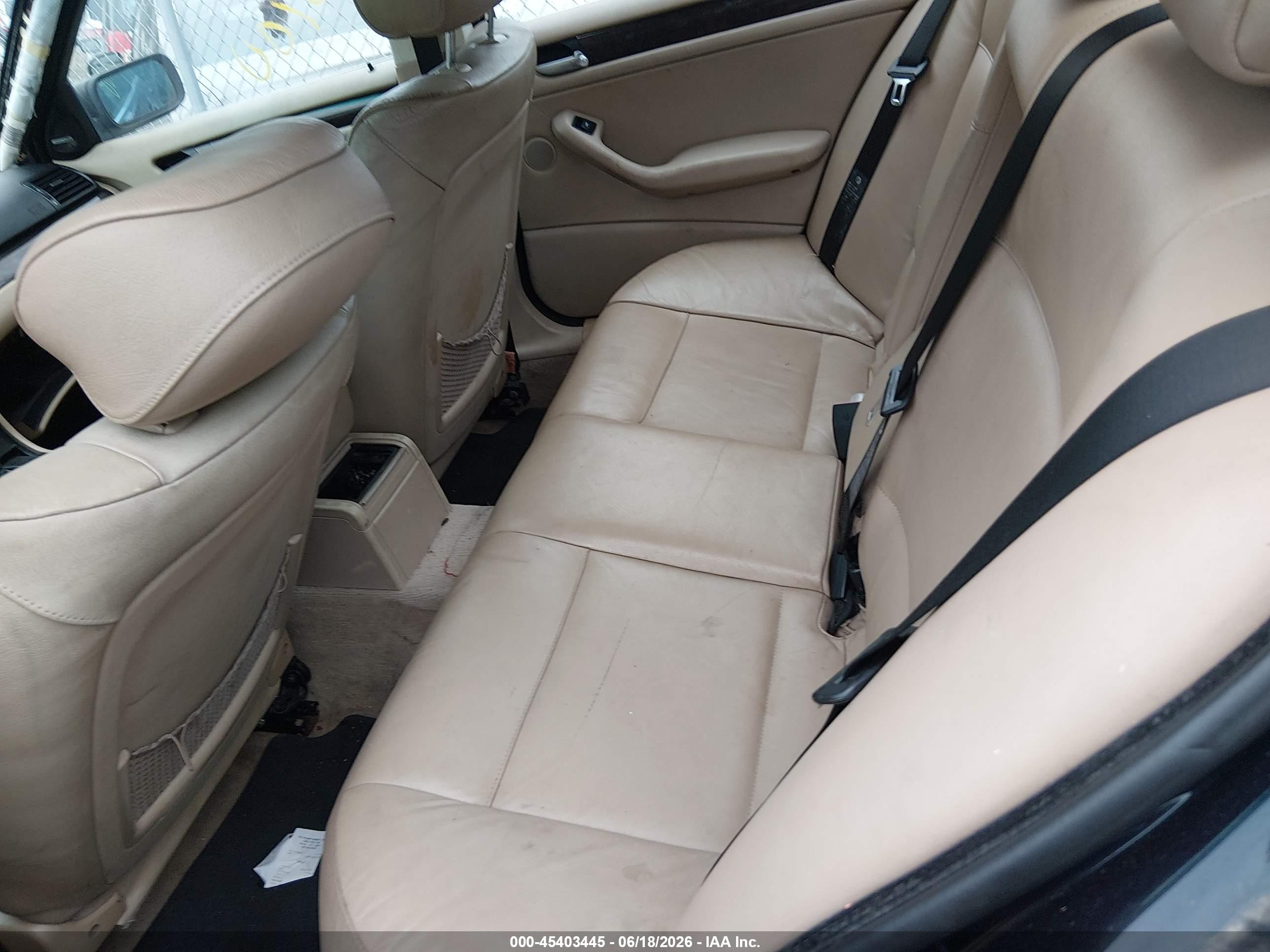 2003 Bmw 330i   Blue vin: WBAEV53423KM28208