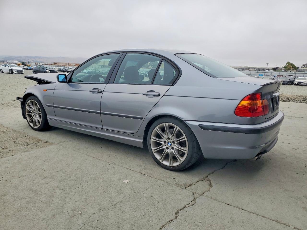 2005 Bmw 330 I Silver vin: WBAEV53445KM08481