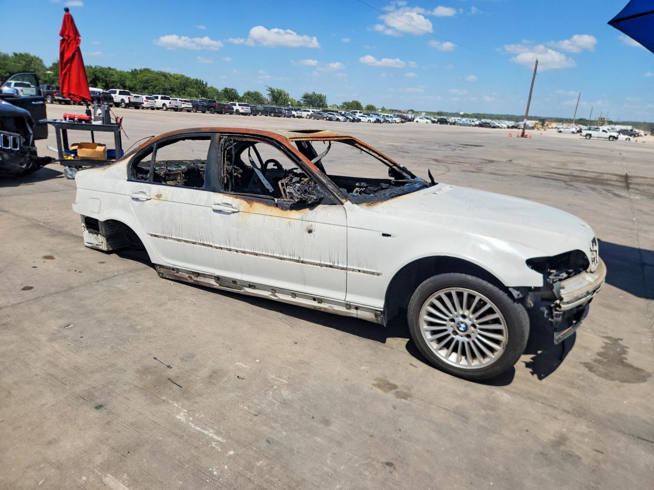 2004 Bmw 330 I White vin: WBAEV53454KM34084