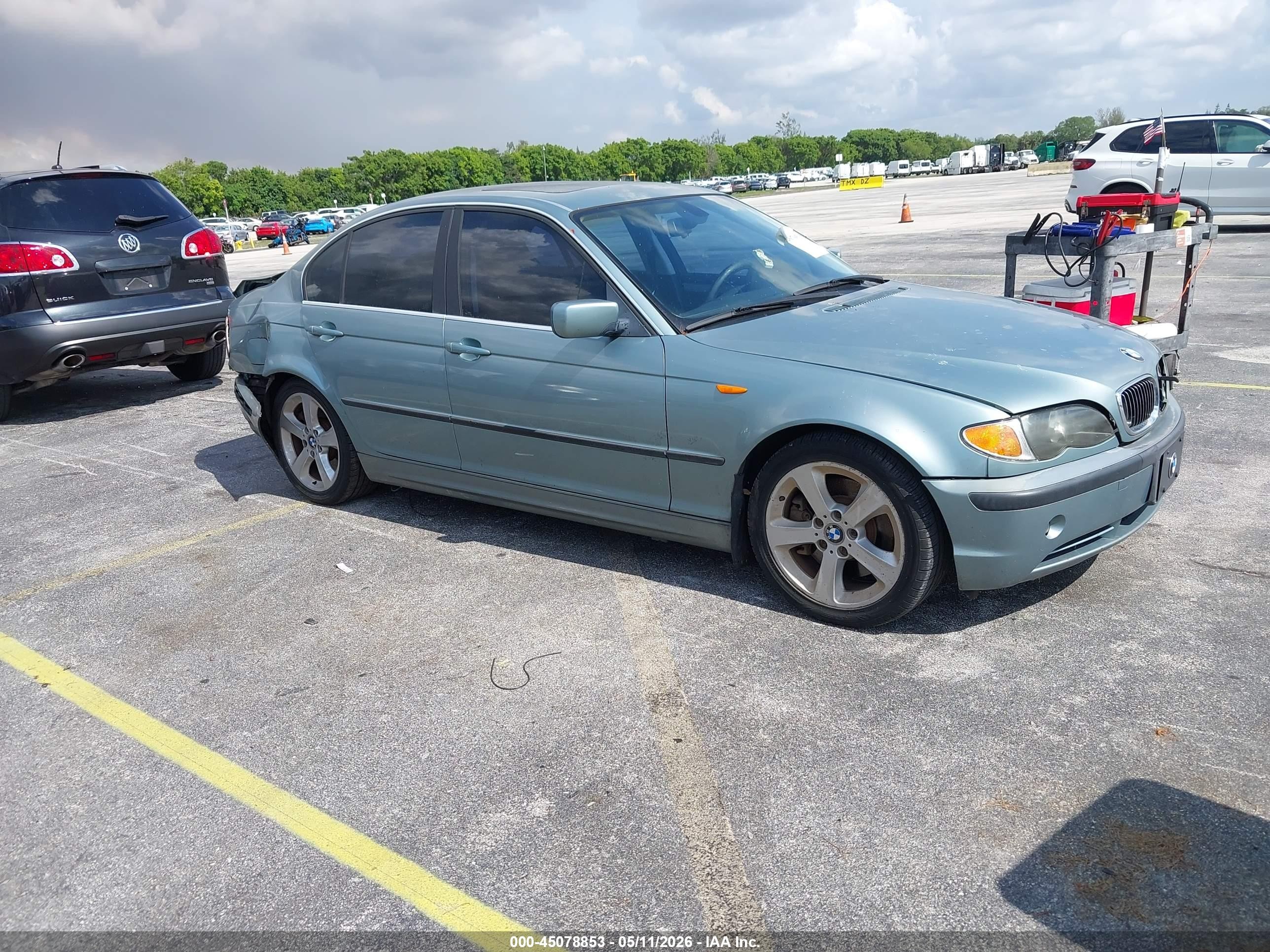 2004 Bmw 330i   Silver vin: WBAEV53464KM37236