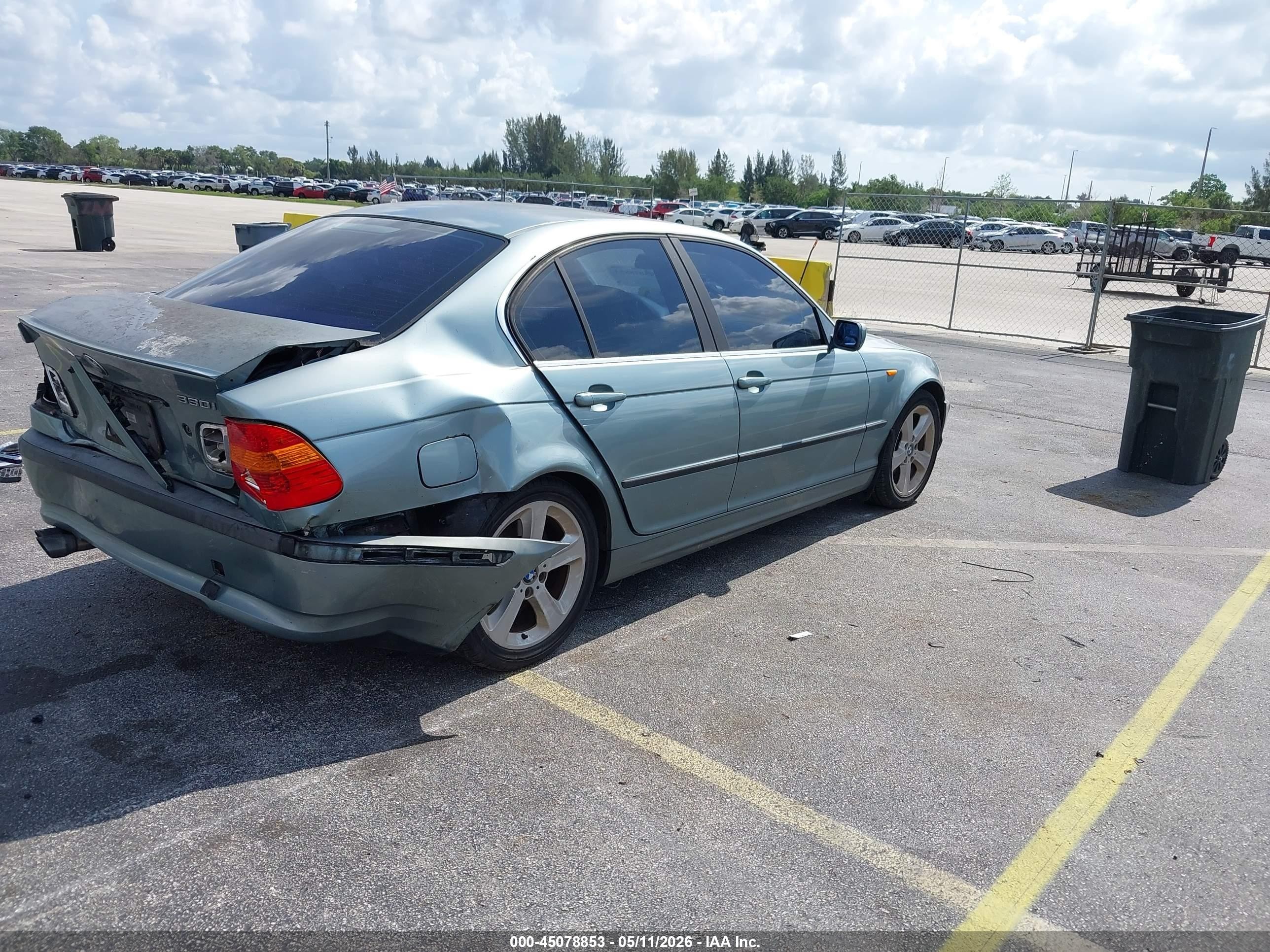 2004 Bmw 330i   Silver vin: WBAEV53464KM37236