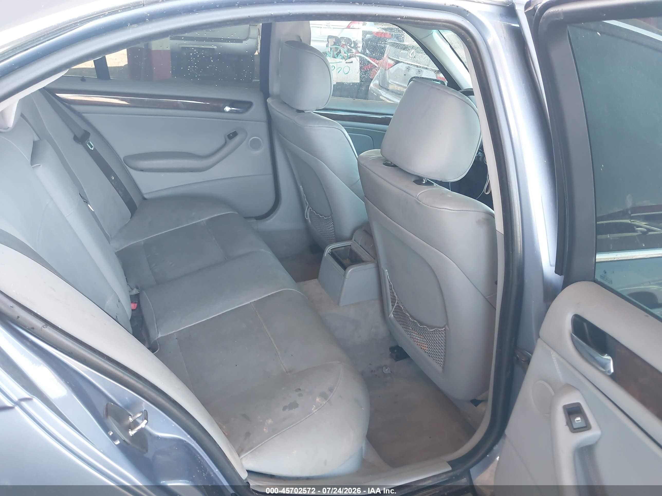 2003 Bmw 330i   Blue vin: WBAEV53473KM29340