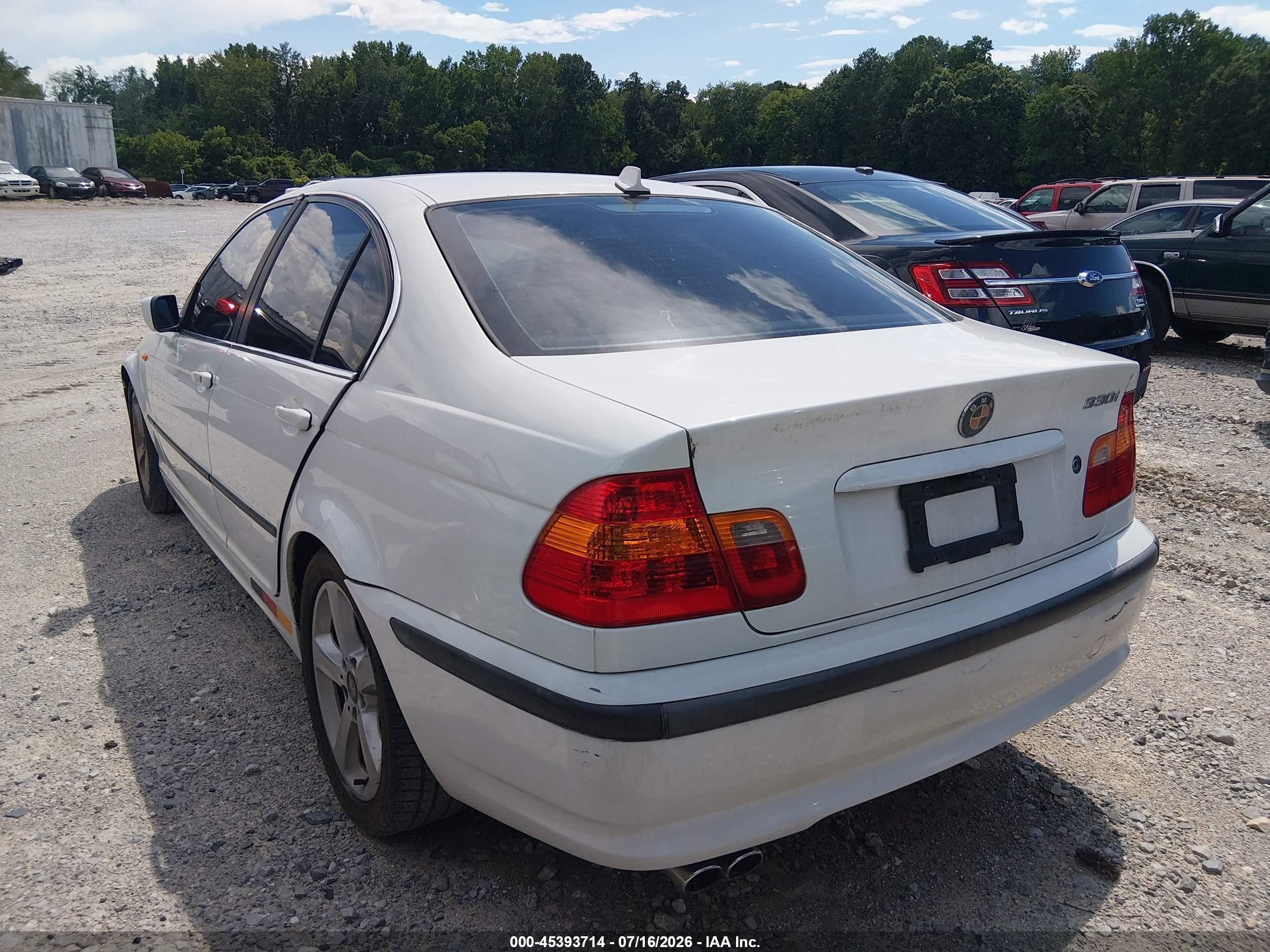 2004 Bmw 330i   White vin: WBAEV53474KM38251
