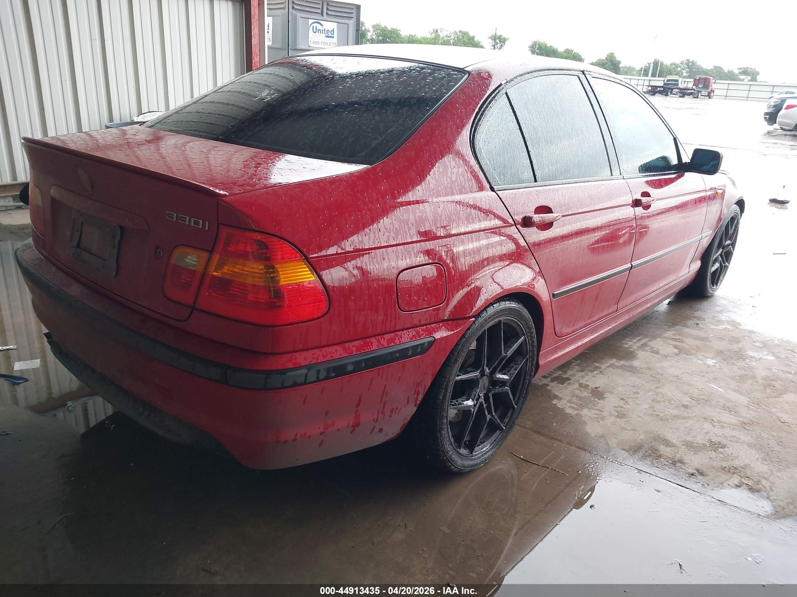 2004 Bmw 330i   Red vin: WBAEV53484KM37514