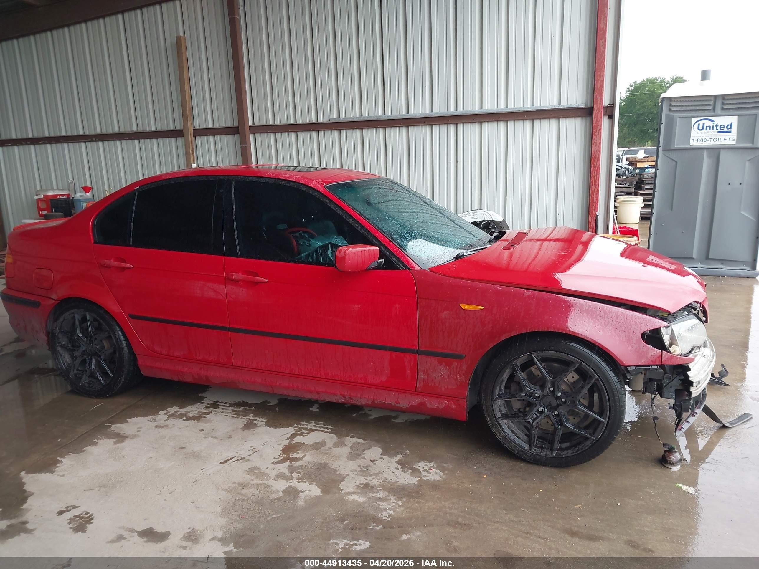2004 Bmw 330i   Red vin: WBAEV53484KM37514