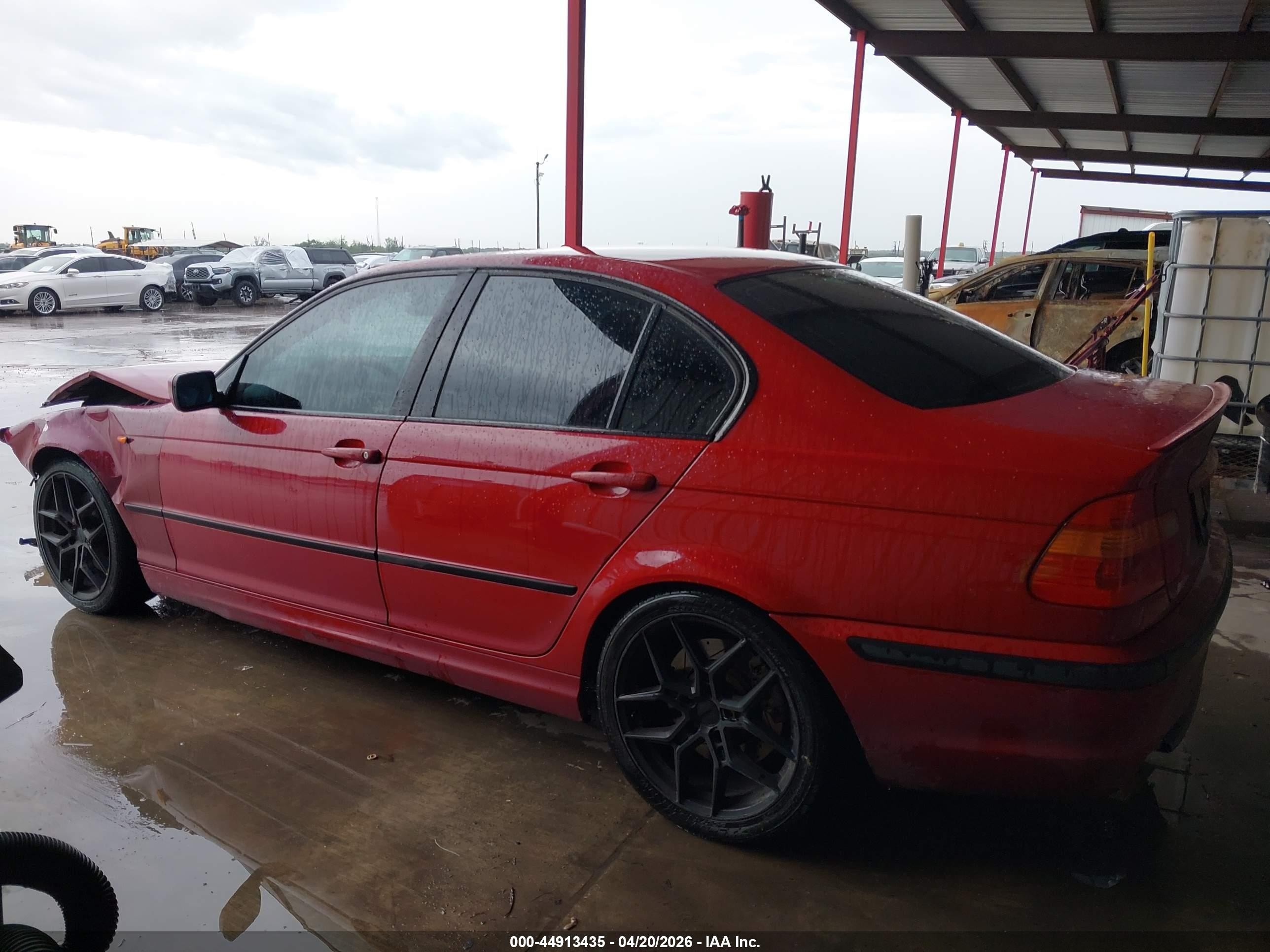 2004 Bmw 330i   Red vin: WBAEV53484KM37514