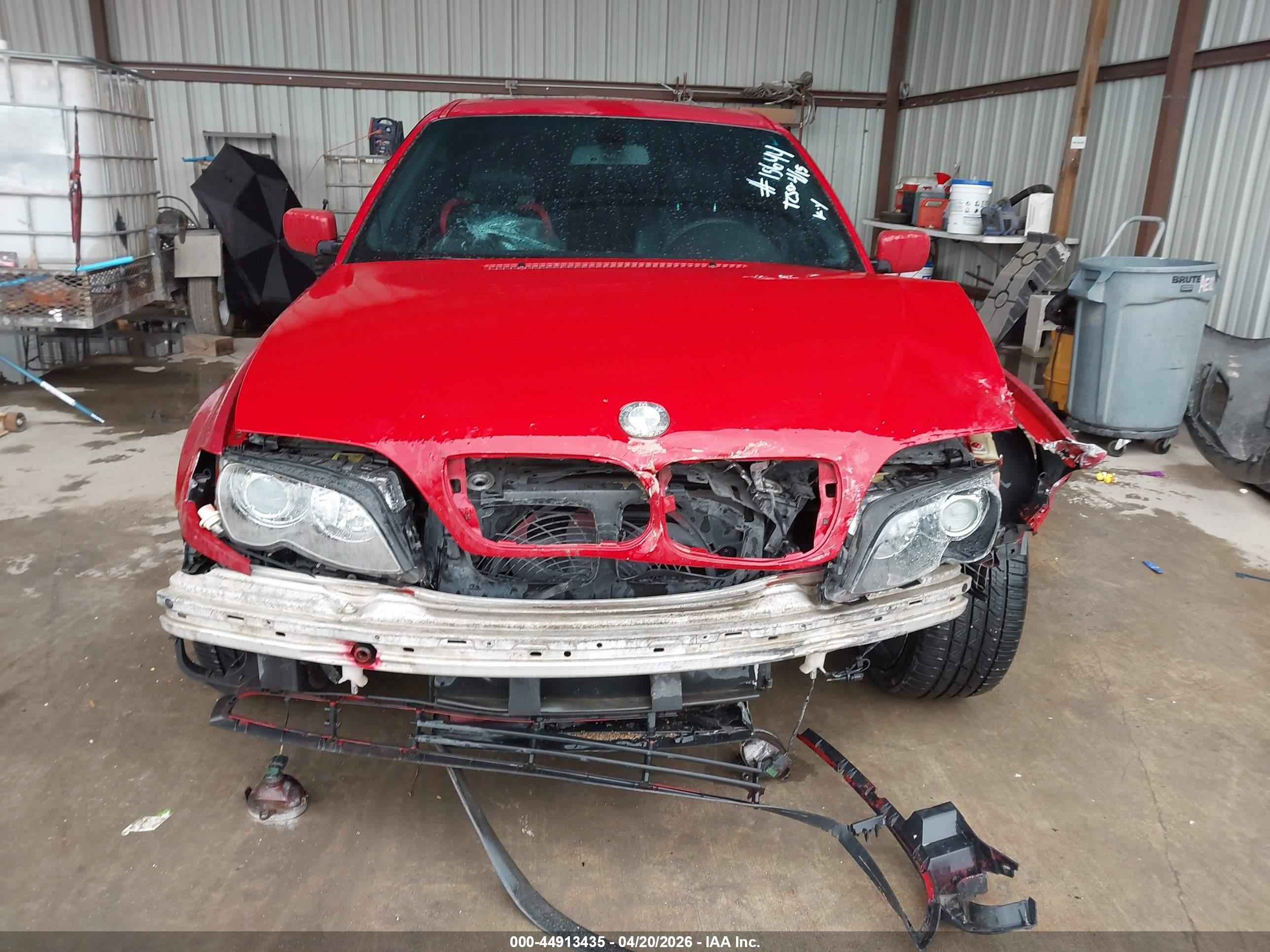2004 Bmw 330i   Red vin: WBAEV53484KM37514