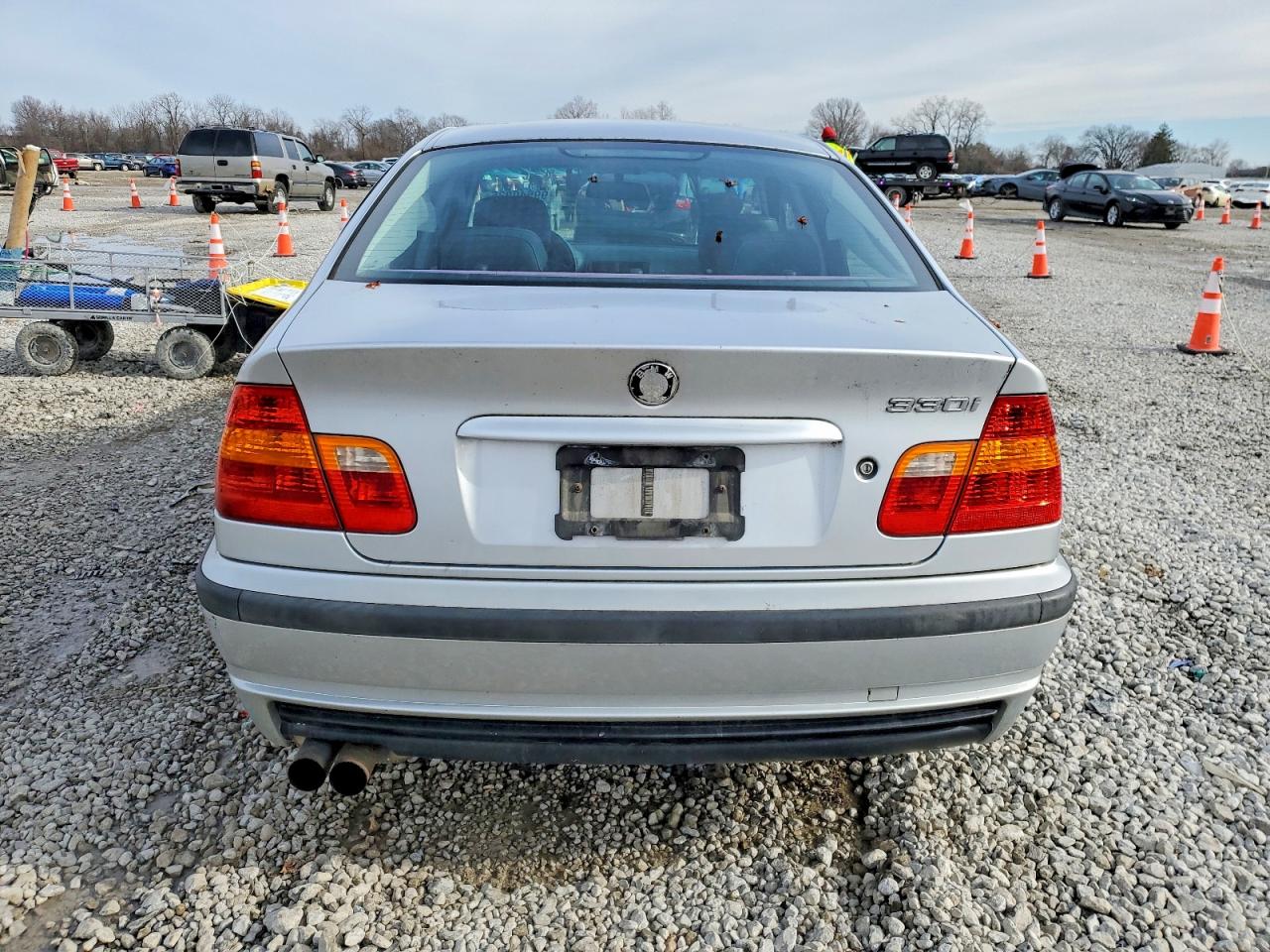 2002 Bmw 330 I Silver vin: WBAEV53492KM02168