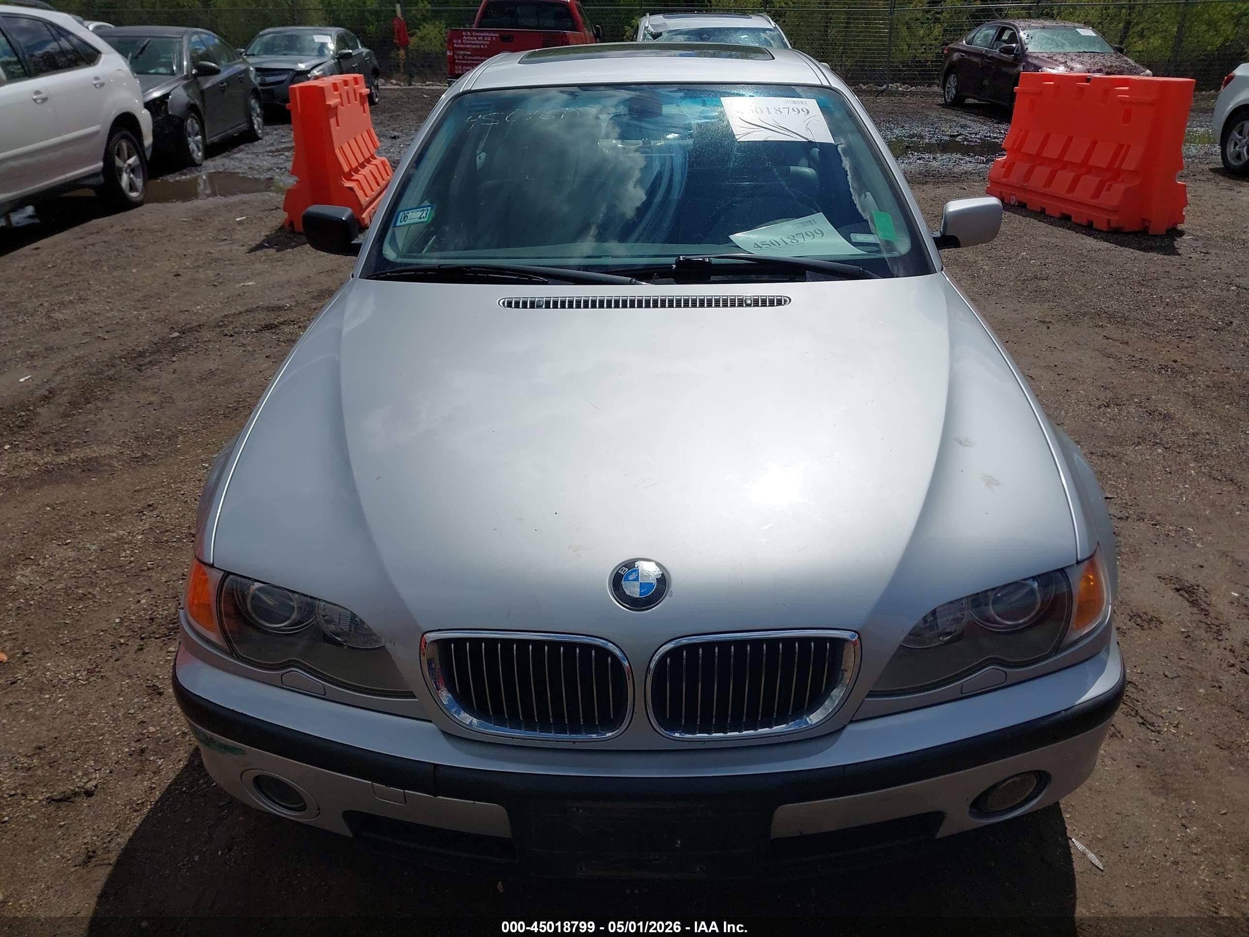 2002 Bmw 330i Silver vin: WBAEV53492KM19228