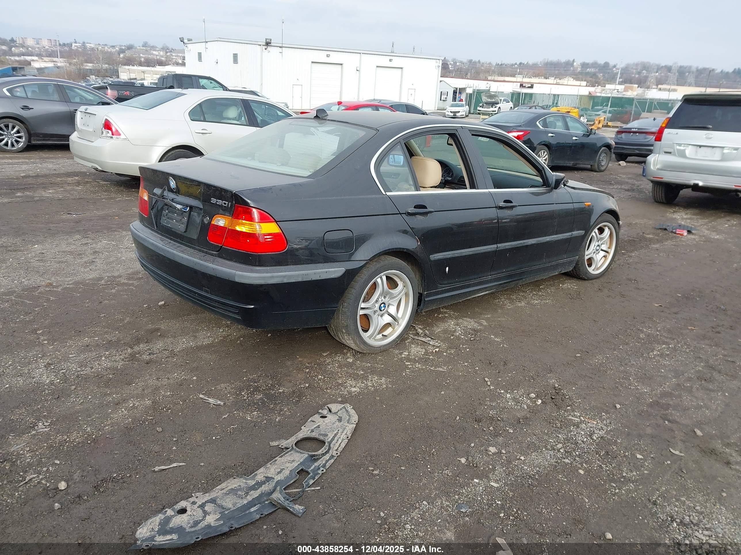 2005 Bmw 330i   Black vin: WBAEV53495KM38799