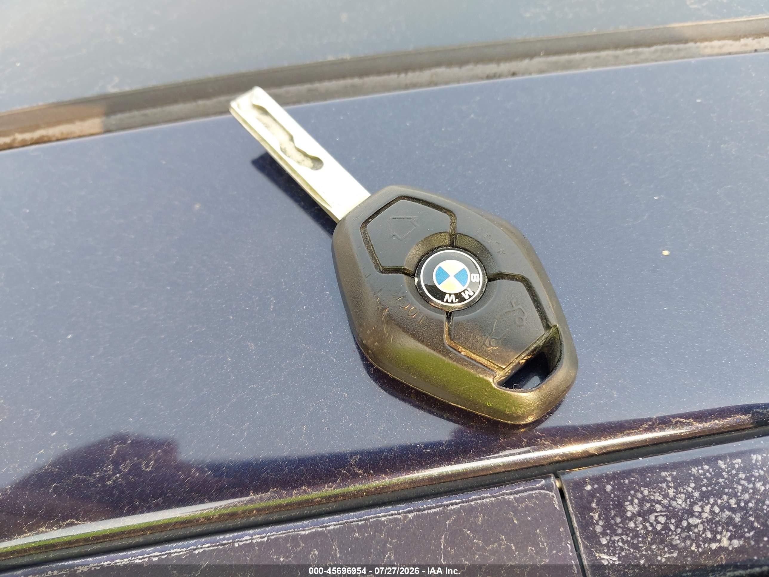 2003 Bmw 330i   Dark Blue vin: WBAEV534X3KM32524
