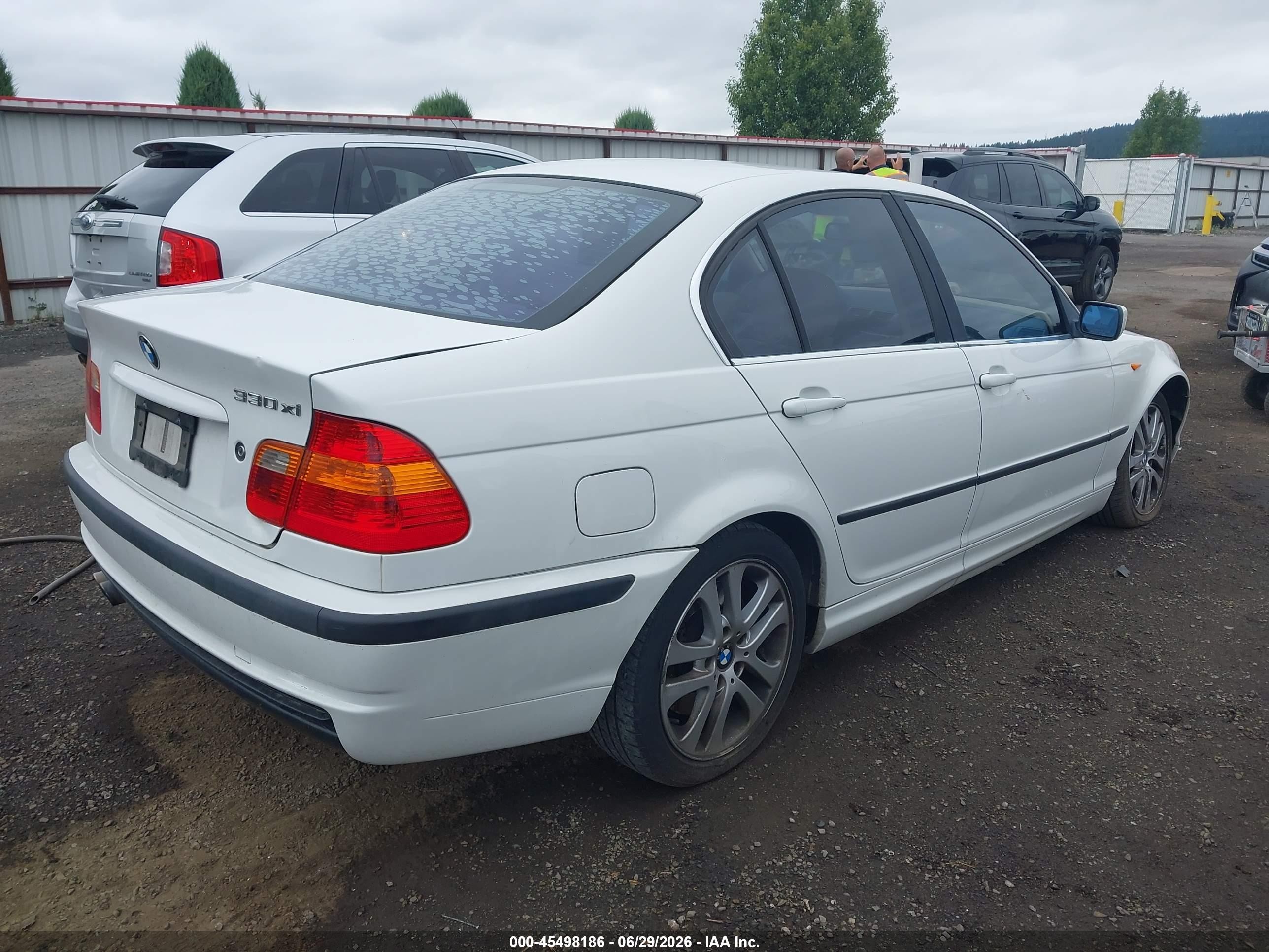 2002 Bmw 3 Series 330xi White vin: WBAEW53432PG18018