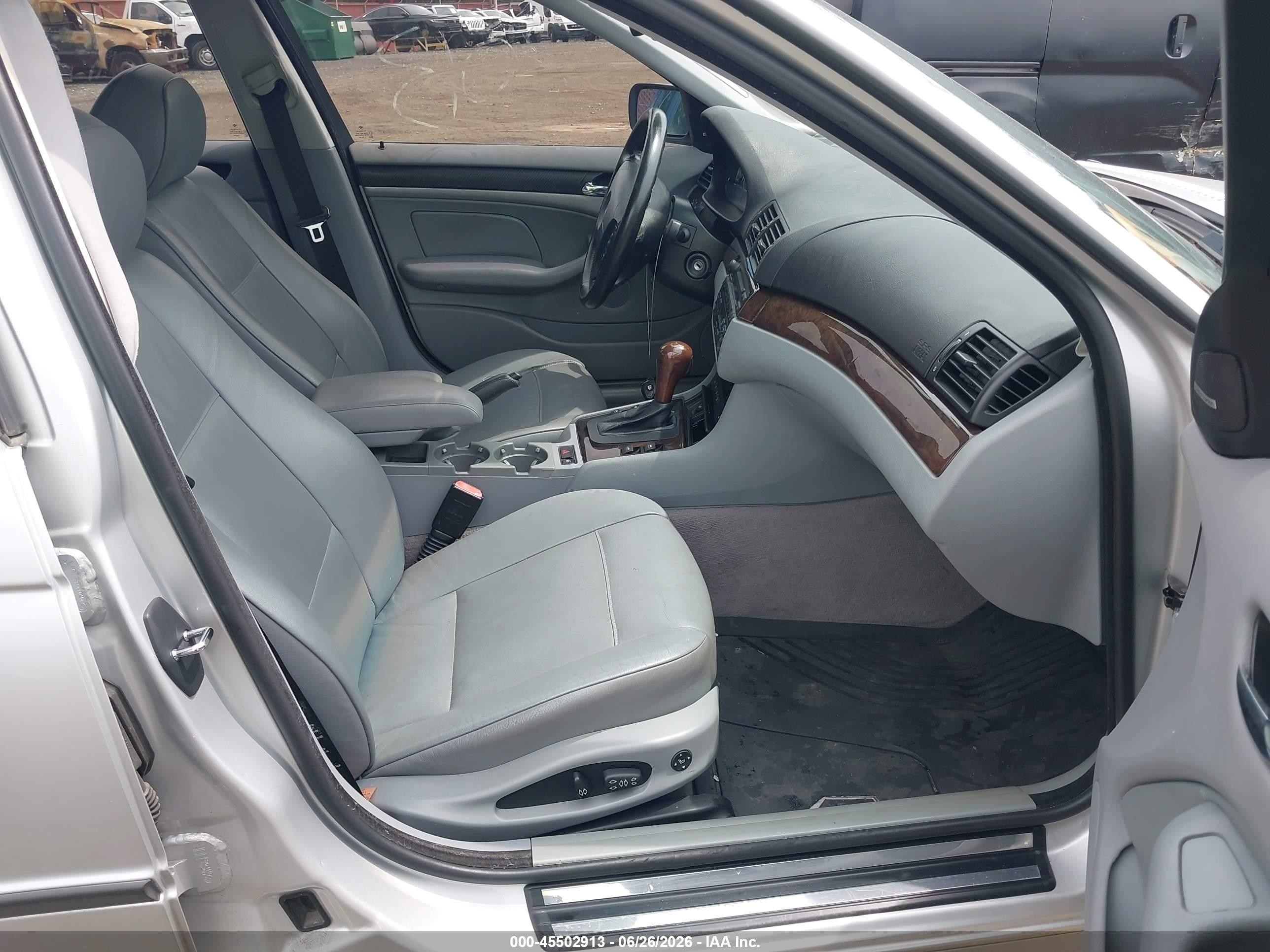 2004 Bmw 330xi Silver vin: WBAEW53434PN34202