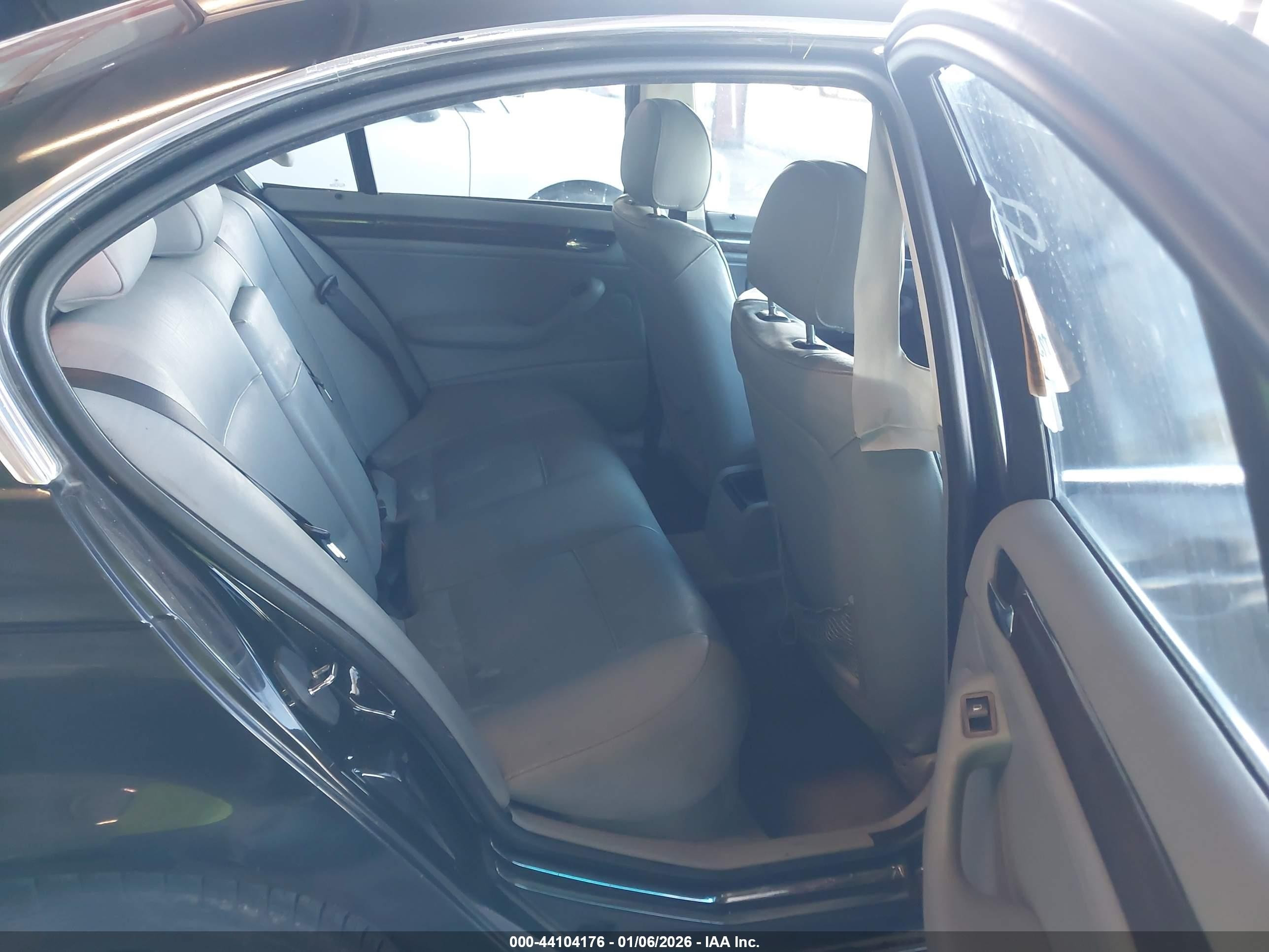 2003 Bmw 330xi   Black vin: WBAEW53473PG21974