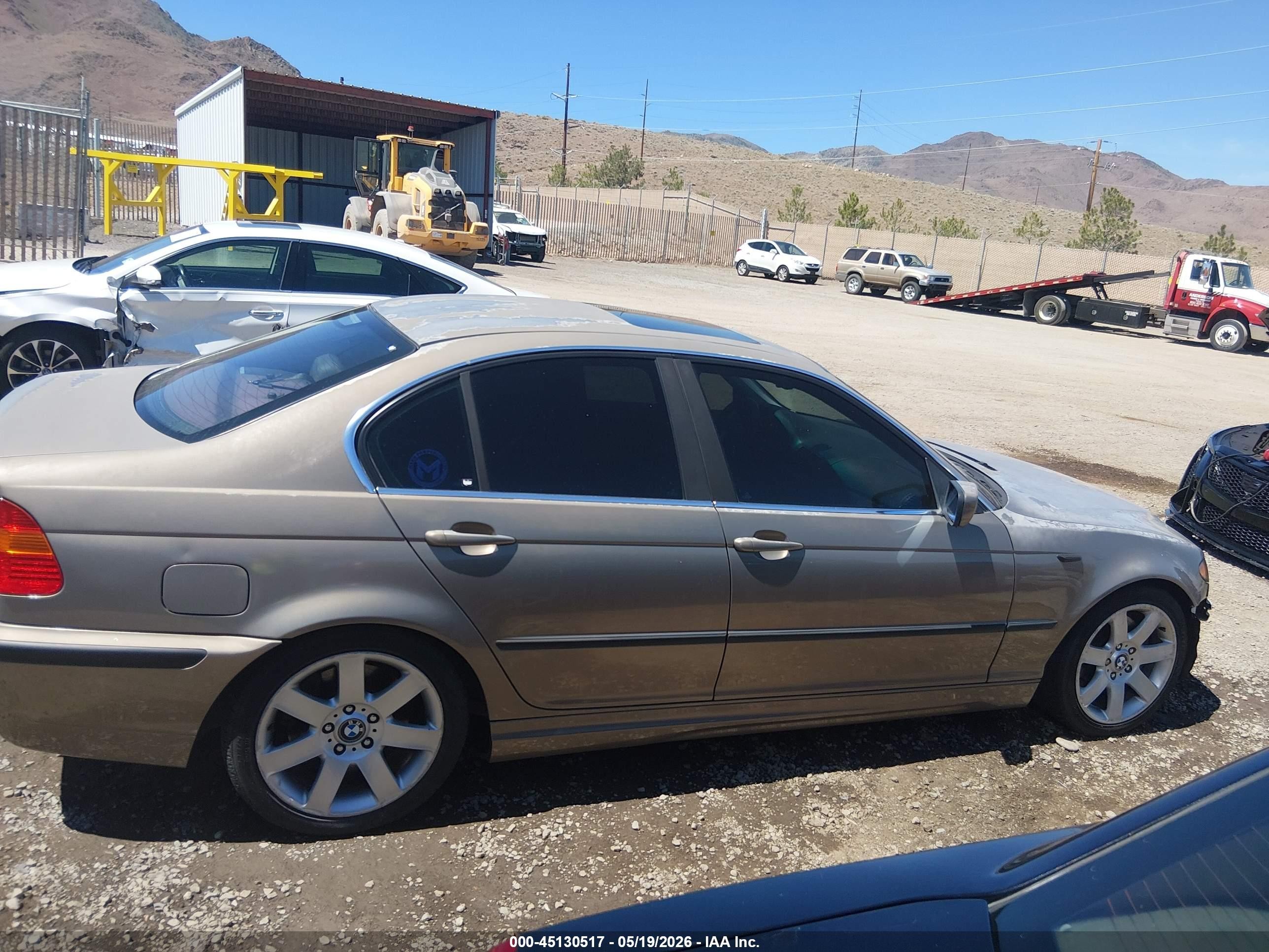 2003 Bmw 330 Xi Brown vin: WBAEW534X3PG22472