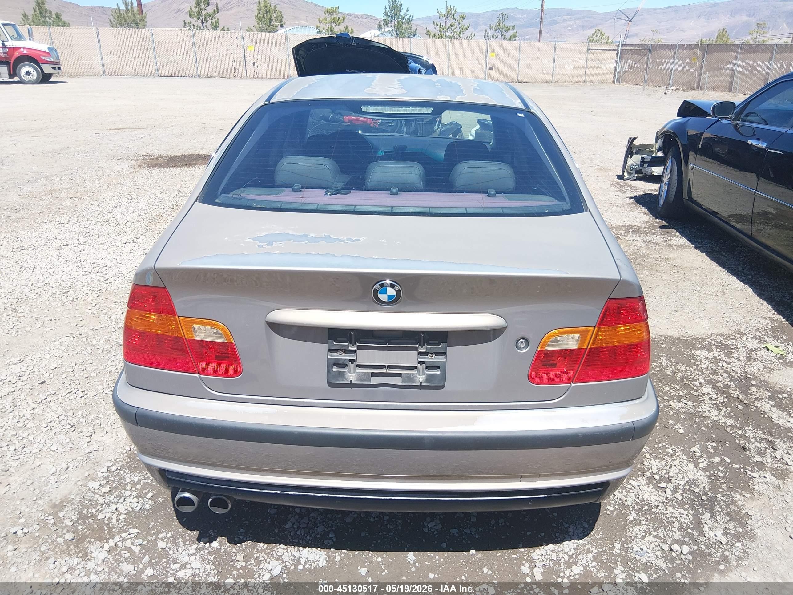 2003 Bmw 330 Xi Brown vin: WBAEW534X3PG22472